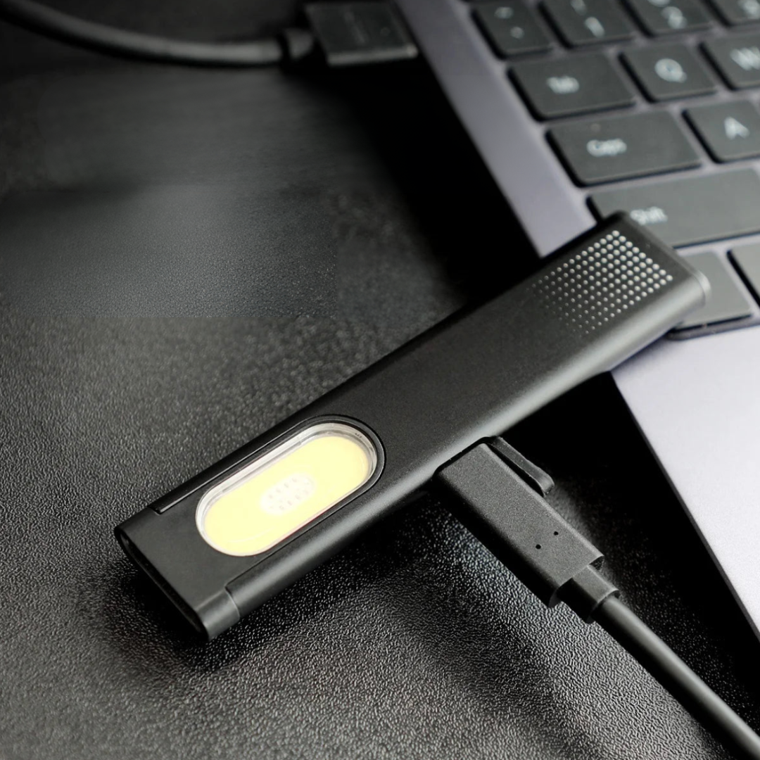 Nordspur | LumoKey Rechargeable USB C Keychain Light