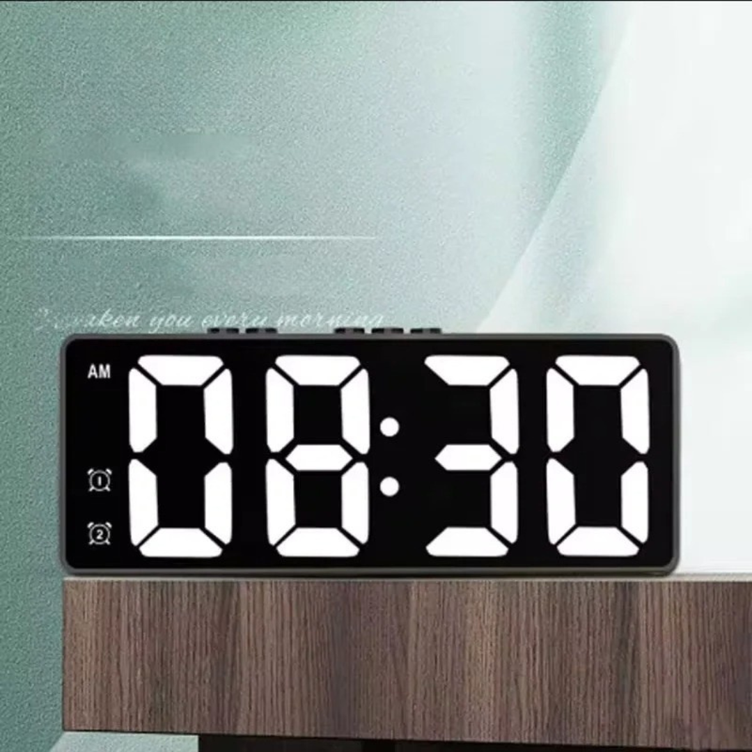 Nordspur | EchoGlow Large LED Mirror Alarm Clock