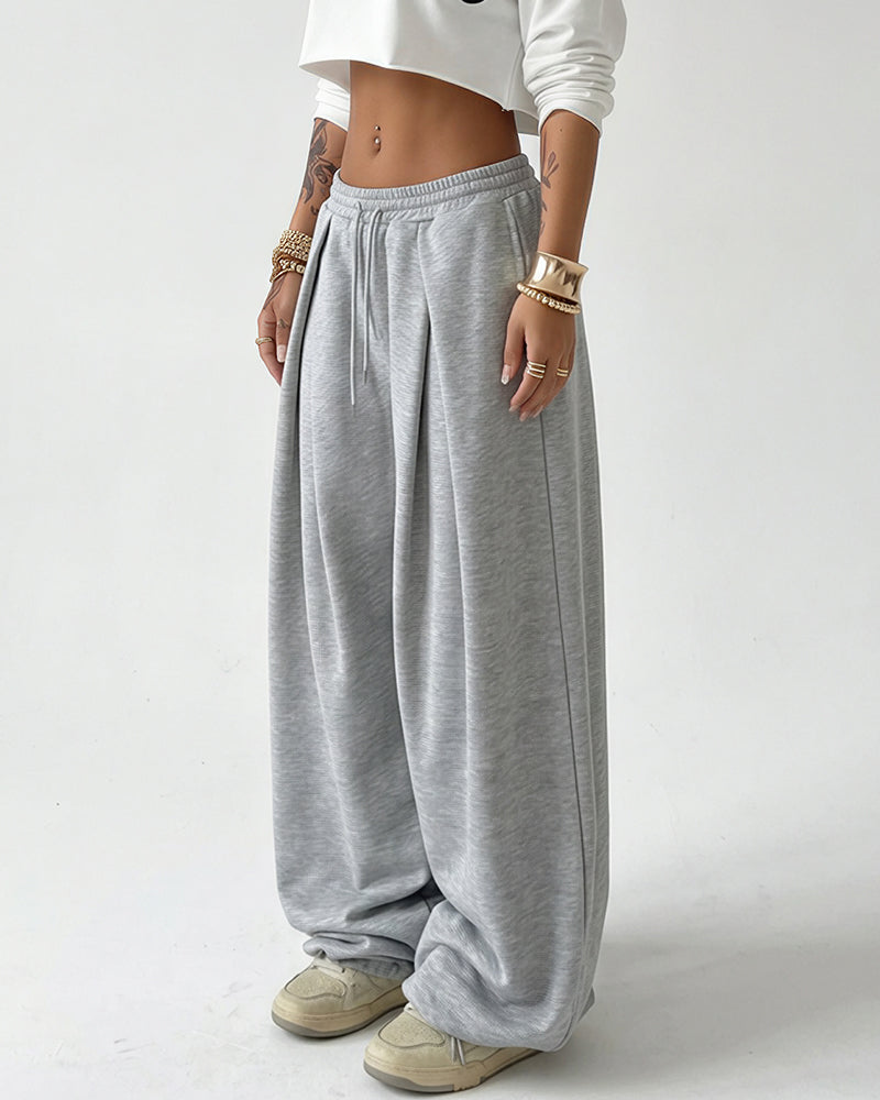 The Sculpted Street Pleated Baggy Sweats
