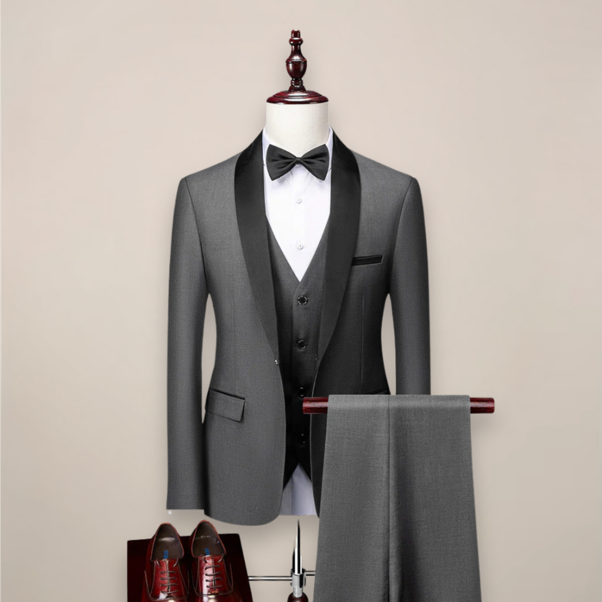 Men's Tailored Three-Piece Tuxedo Suit – Shawl-Lapel Formalwear for Weddings Galas and Evening Events