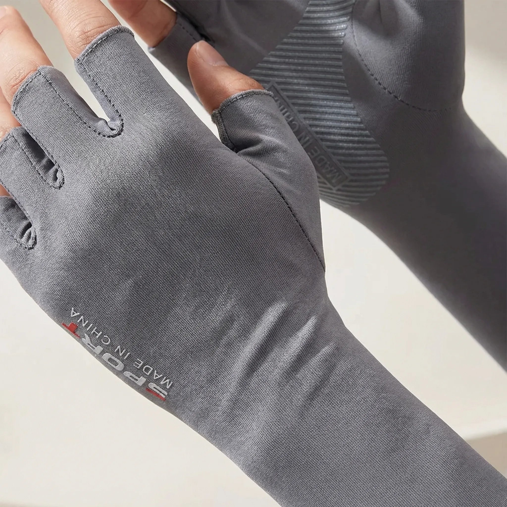 Nordspur | Aeronix Half Finger Cooling Arm Sleeves