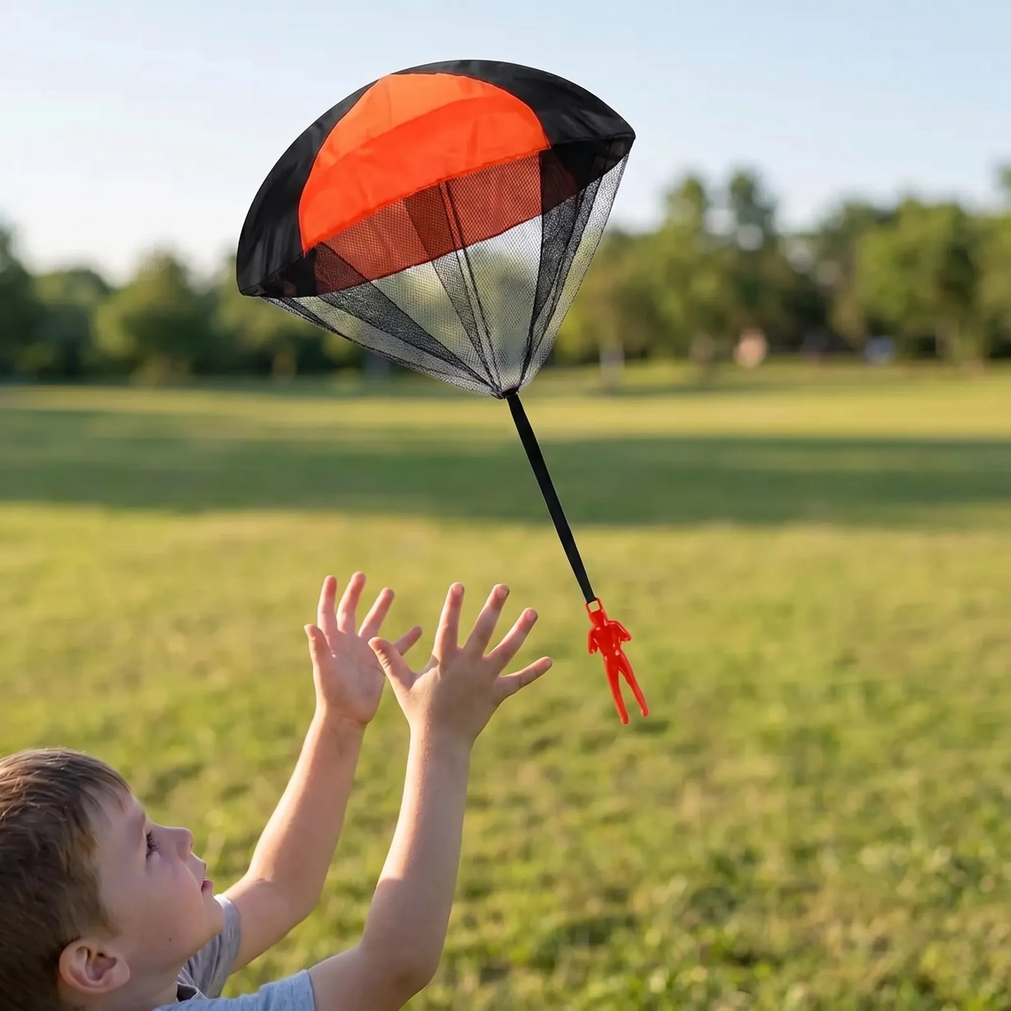 Nordspur | Aerovola Hand Throwing Parachute Toy