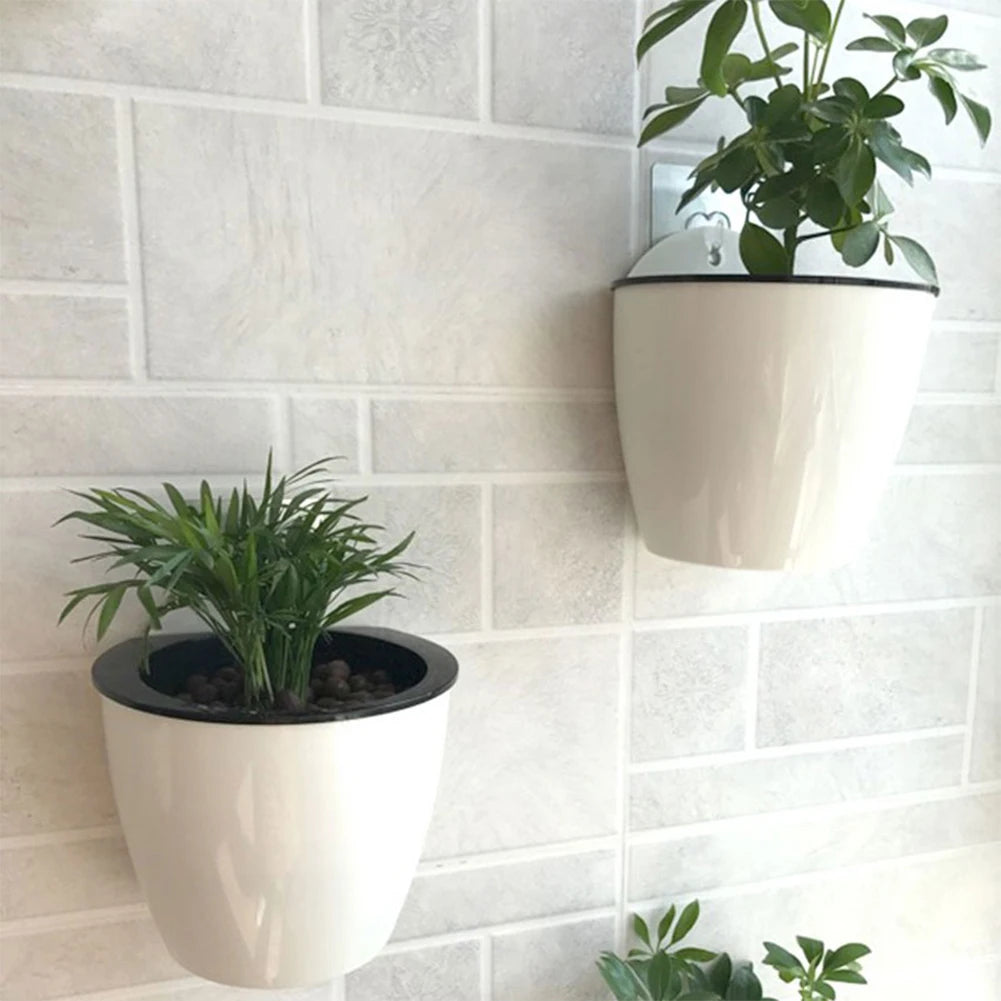 Nordspur | Arovio Wall-Mounted Plastic Planter