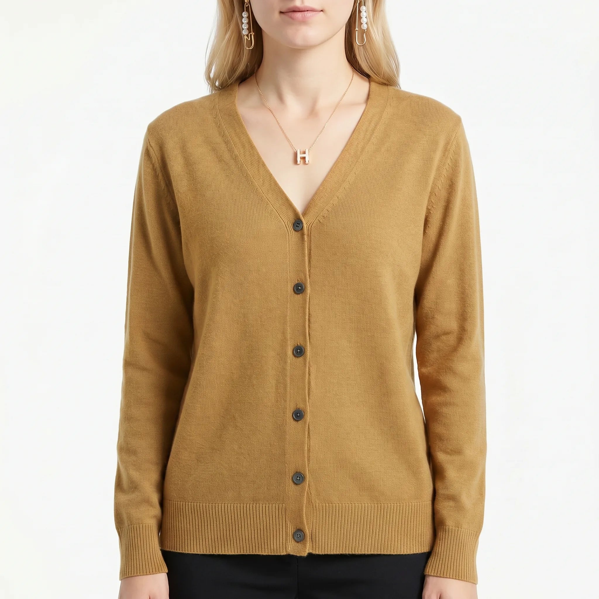 Nordspur | AuraKnit V-Neck Buttoned Cardigan