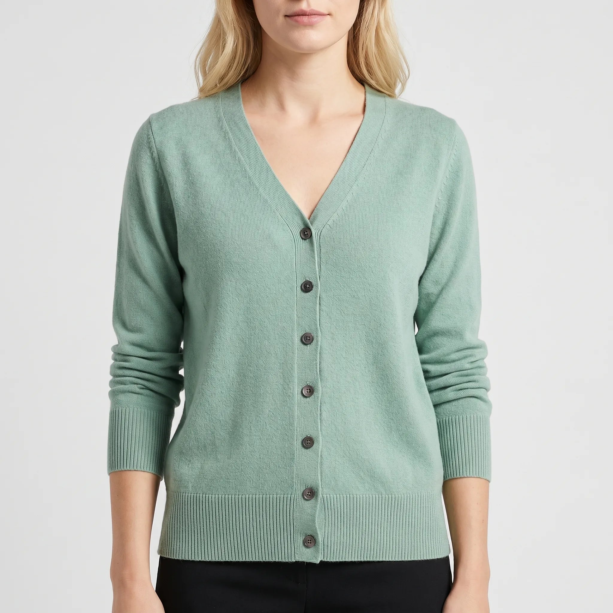 Nordspur | AuraKnit V-Neck Buttoned Cardigan