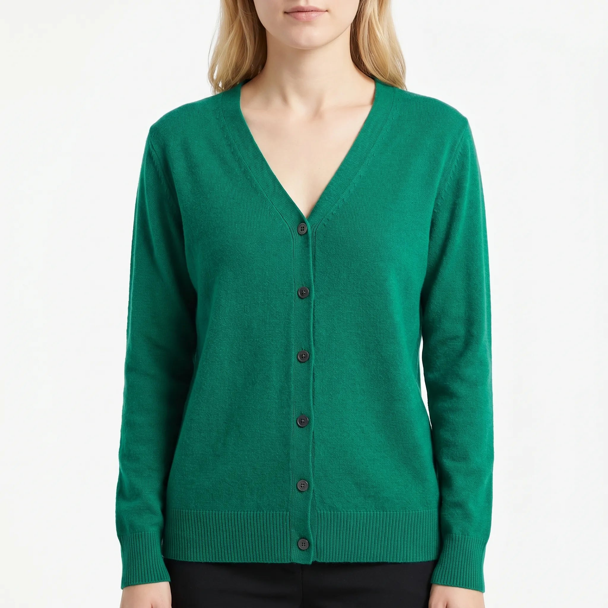 Nordspur | AuraKnit V-Neck Buttoned Cardigan