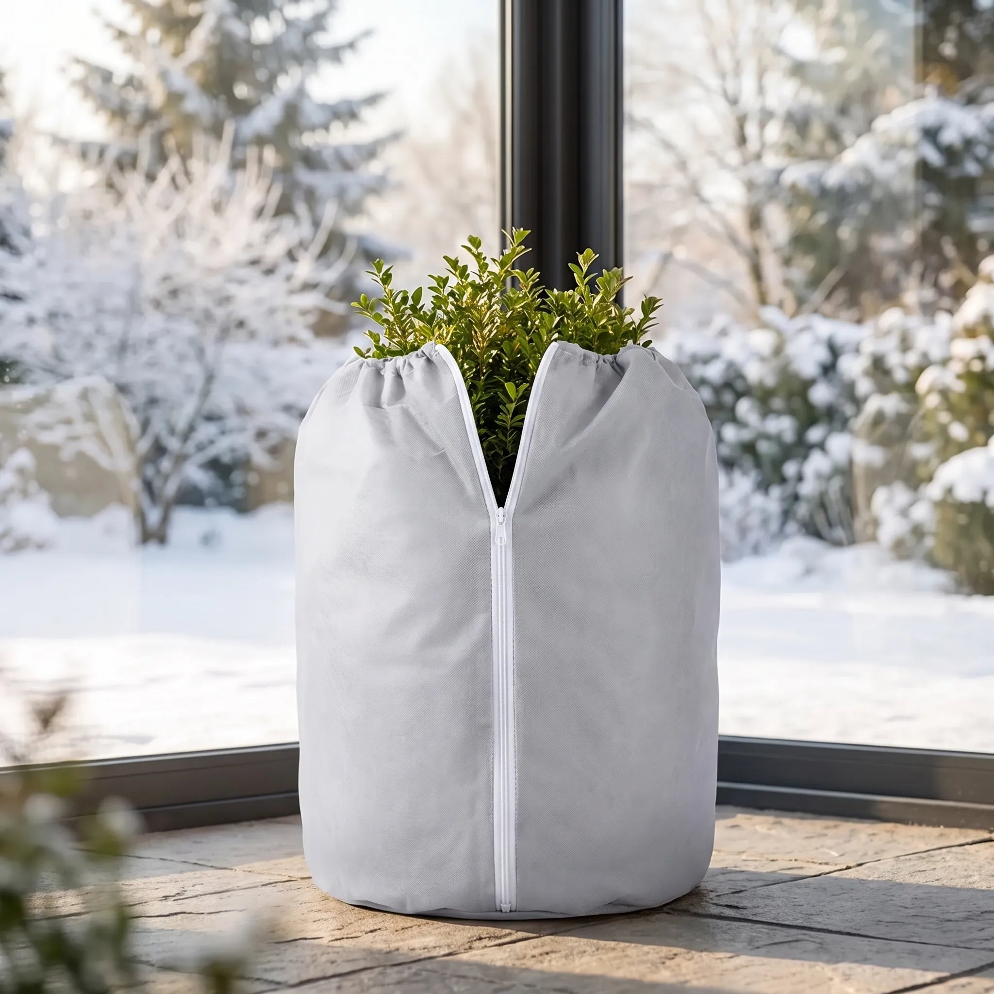 Nordspur | BotaniSafe Insulated Outdoor Plant Frost Cover