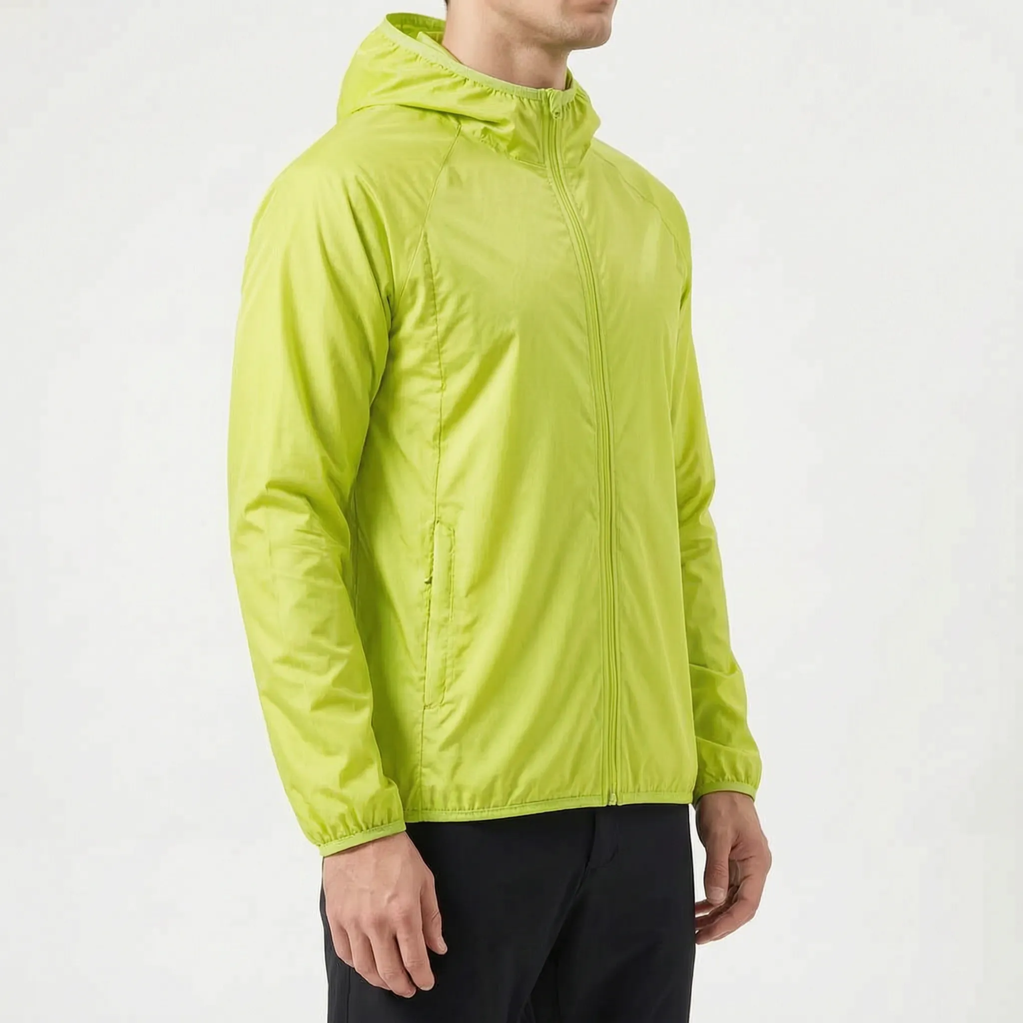 Nordspur | BreezeGuard Lightweight Water-Repellent Running Jacket