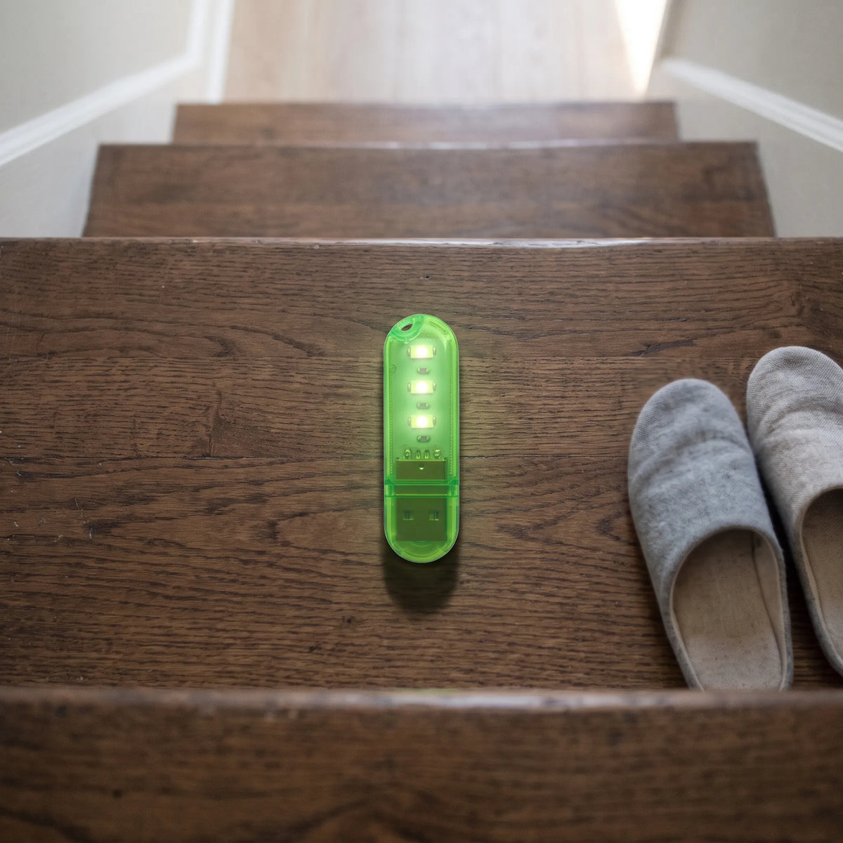 Nordspur | Brightlo Small USB Plug-In LED Night Light