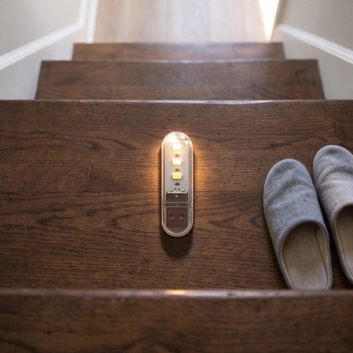 Nordspur | Brightlo Small USB Plug-In LED Night Light