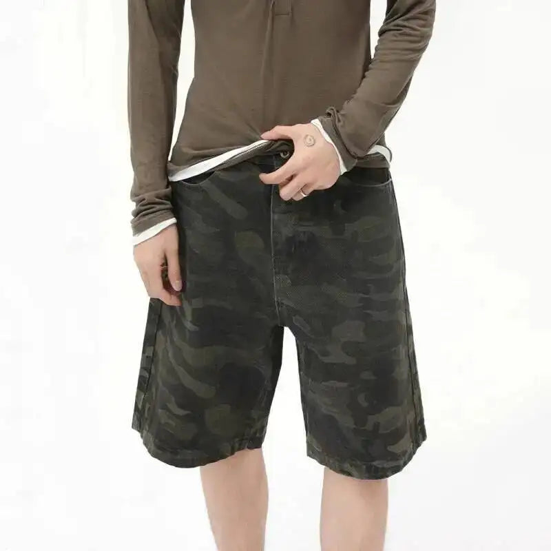 Nordspur | Camovale Loose Fit Camouflage Knee Length Shorts