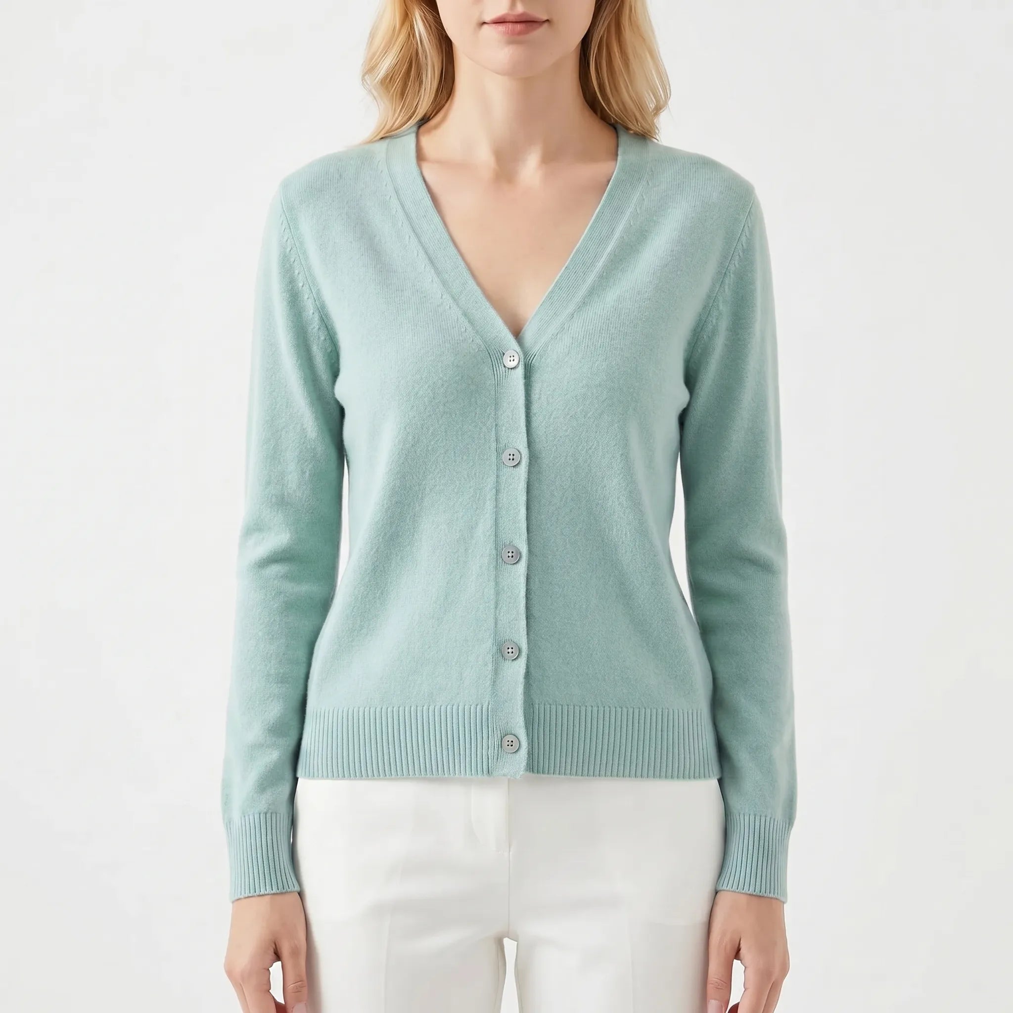 Nordspur | Cardea V-Neck Button Cardigan