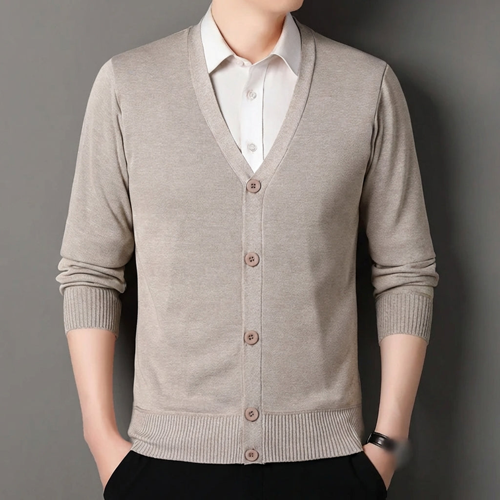 Nordspur | Cardenmore V Neck Button Cardigan