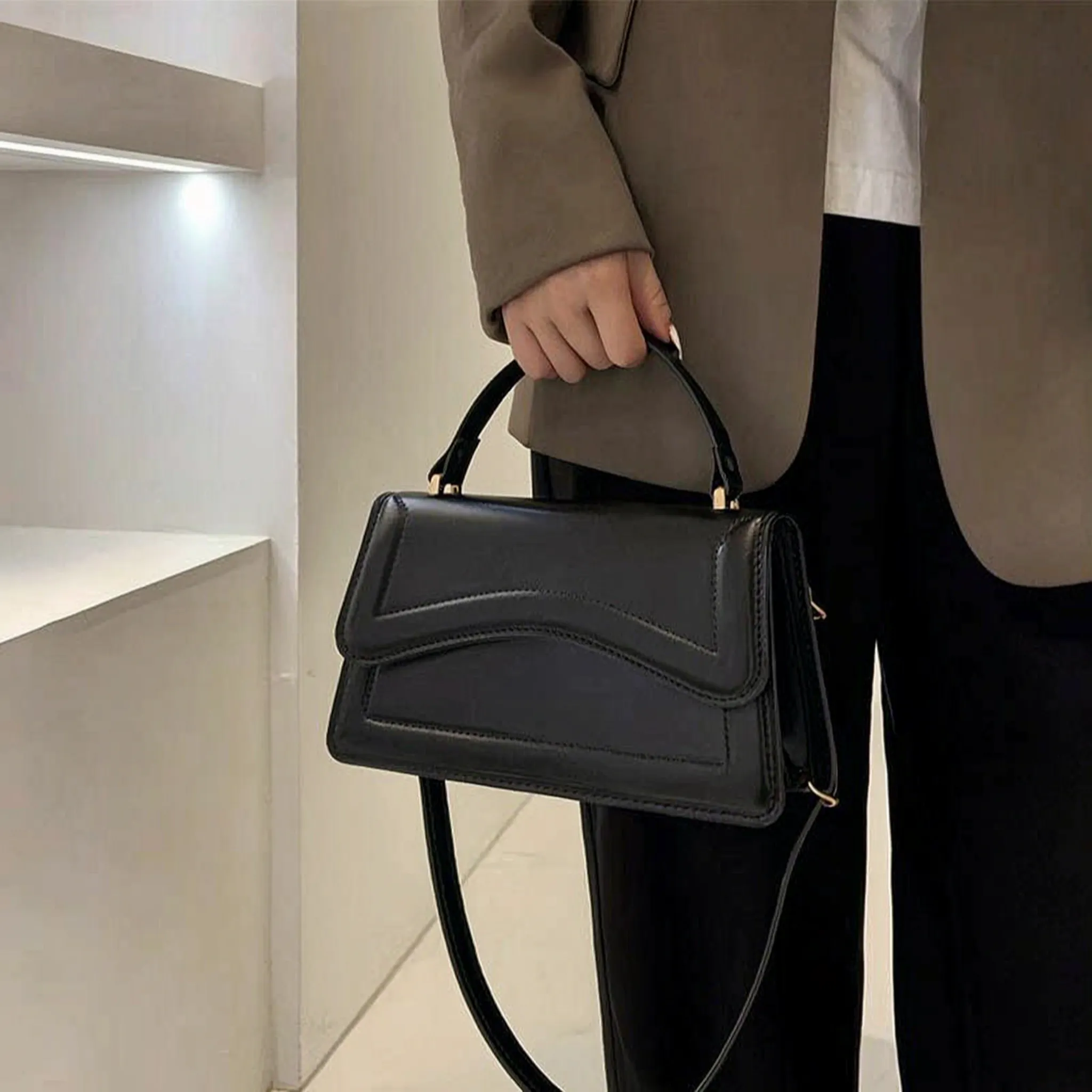 Nordspur | Claretté Compact Structured Crossbody Bag