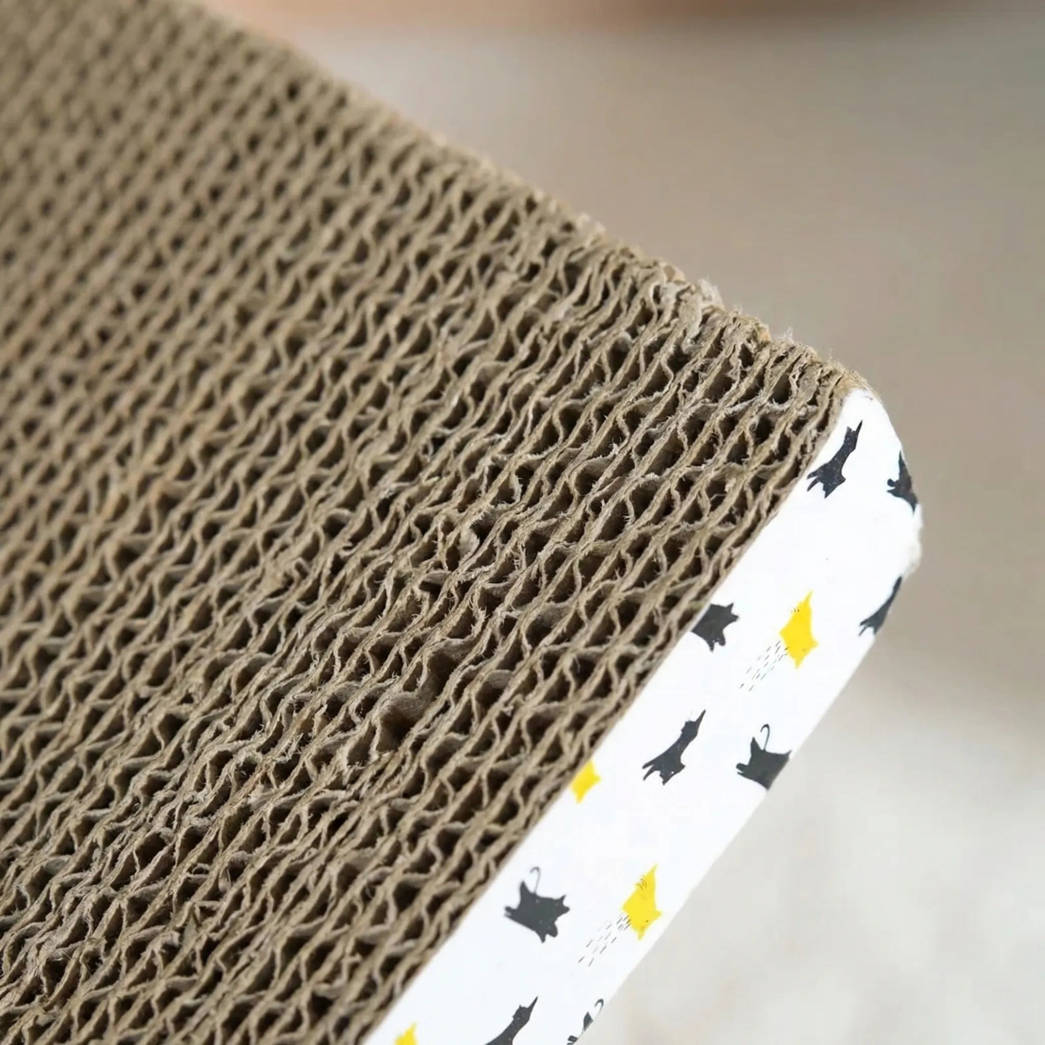 Nordspur | Clawave Large Wavy Inclined Scratching Board