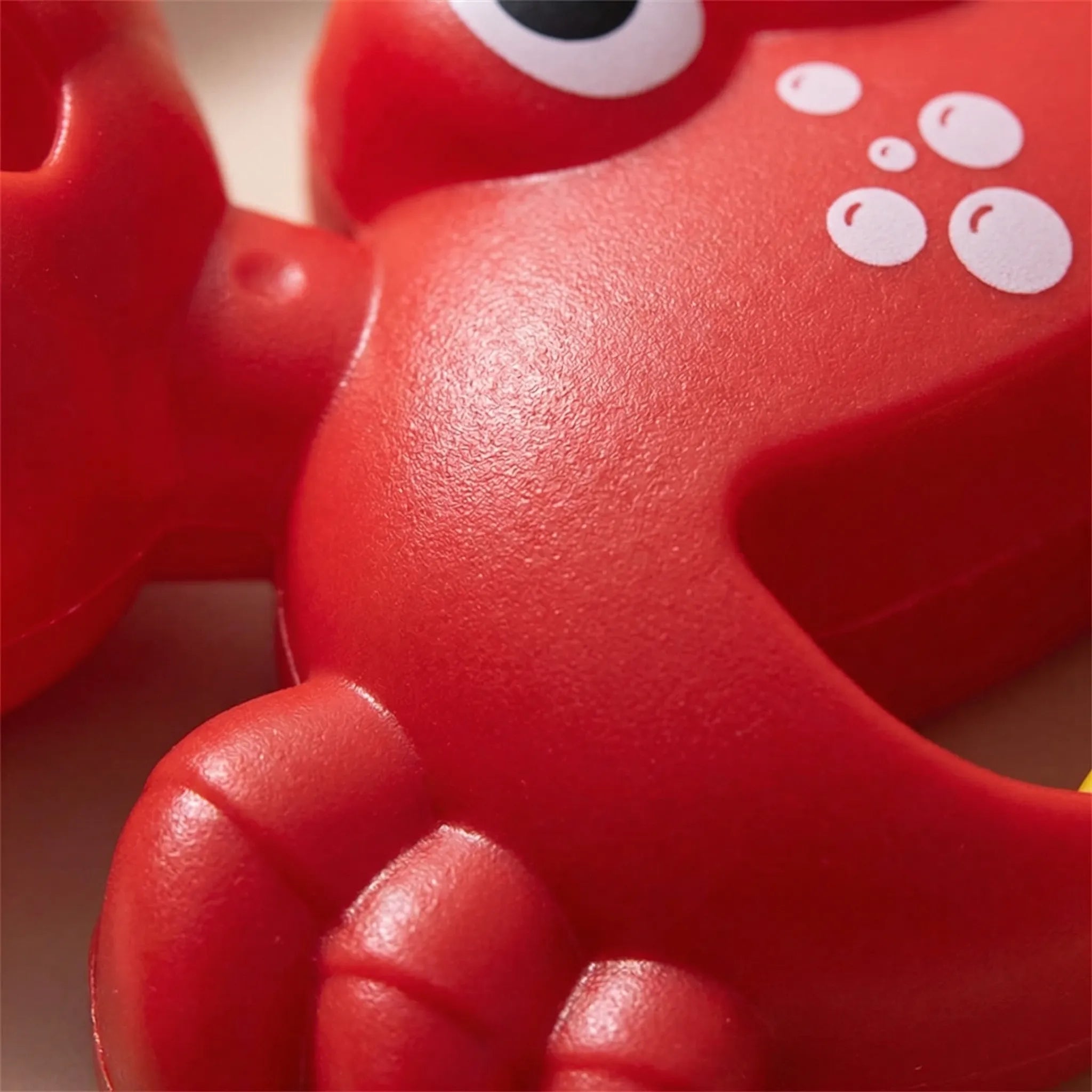 Nordspur | Clawbit Animal-Shaped Squeeze Grip Beach Toy