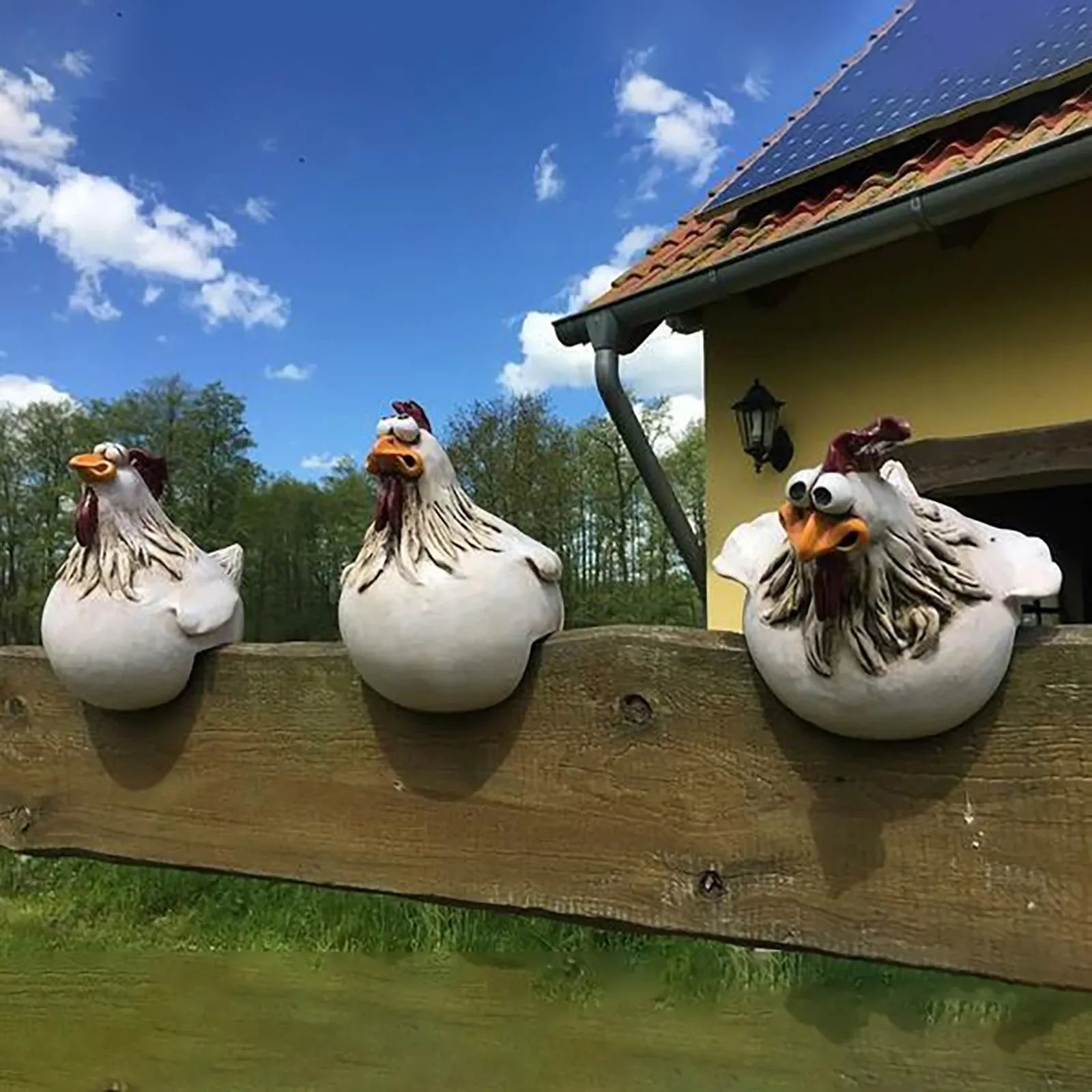 Nordspur | Clucksworth Novelty Hen Sculpture For Garden Fences