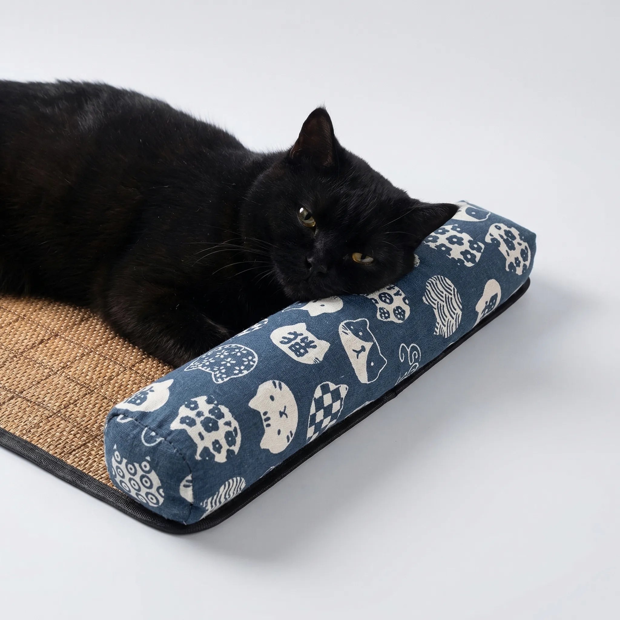 Nordspur | Coolweave Woven Rattan Cooling Mat With Pillow