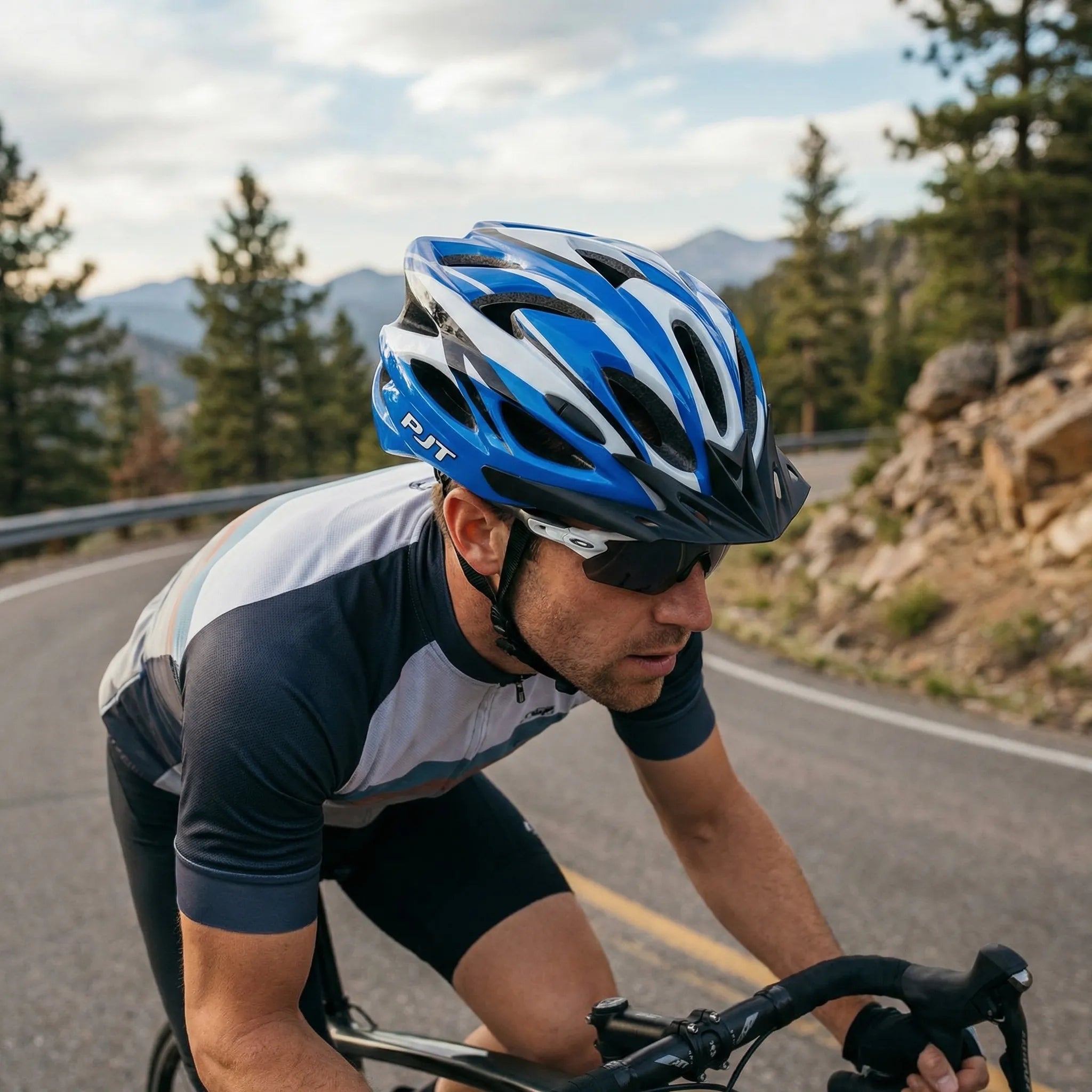 Nordspur | Cranvex Lightweight Vented Cycling Helmet