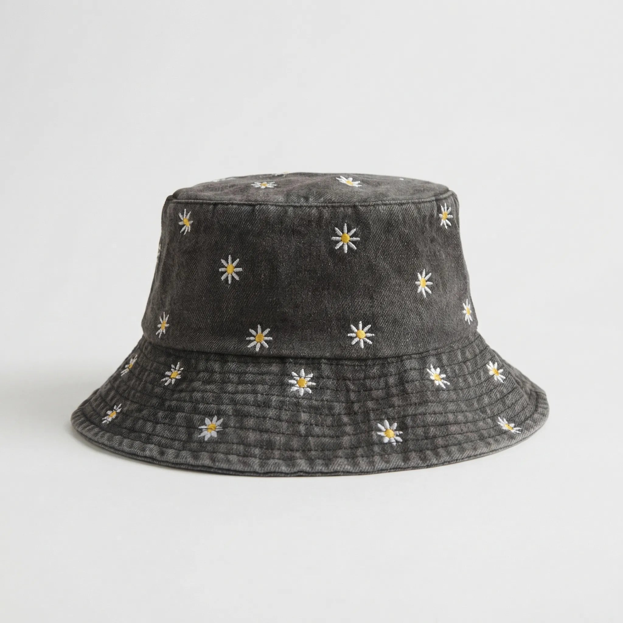 Nordspur | Daislyn Daisy Embroidered Bucket Hat