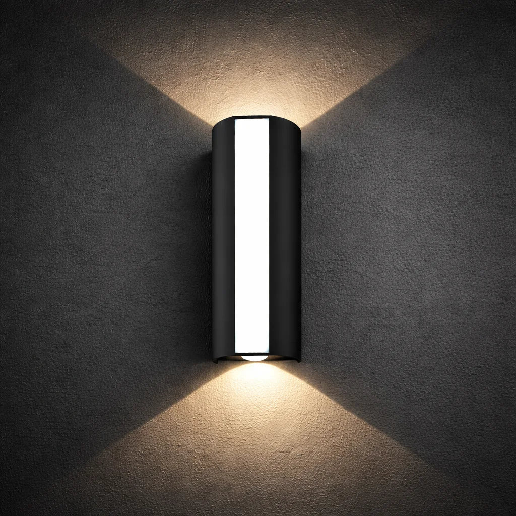 Nordspur | Extralux Weatherproof Outdoor Wall-Mounted Light Fixture