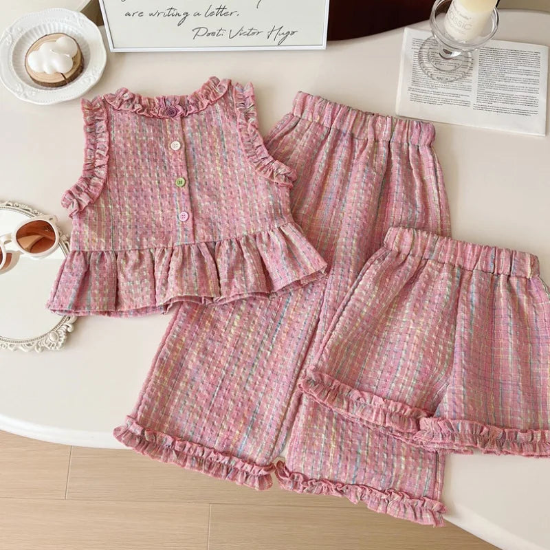 Nordspur | Florinka Sleeveless Ruffle Top And Shorts Set