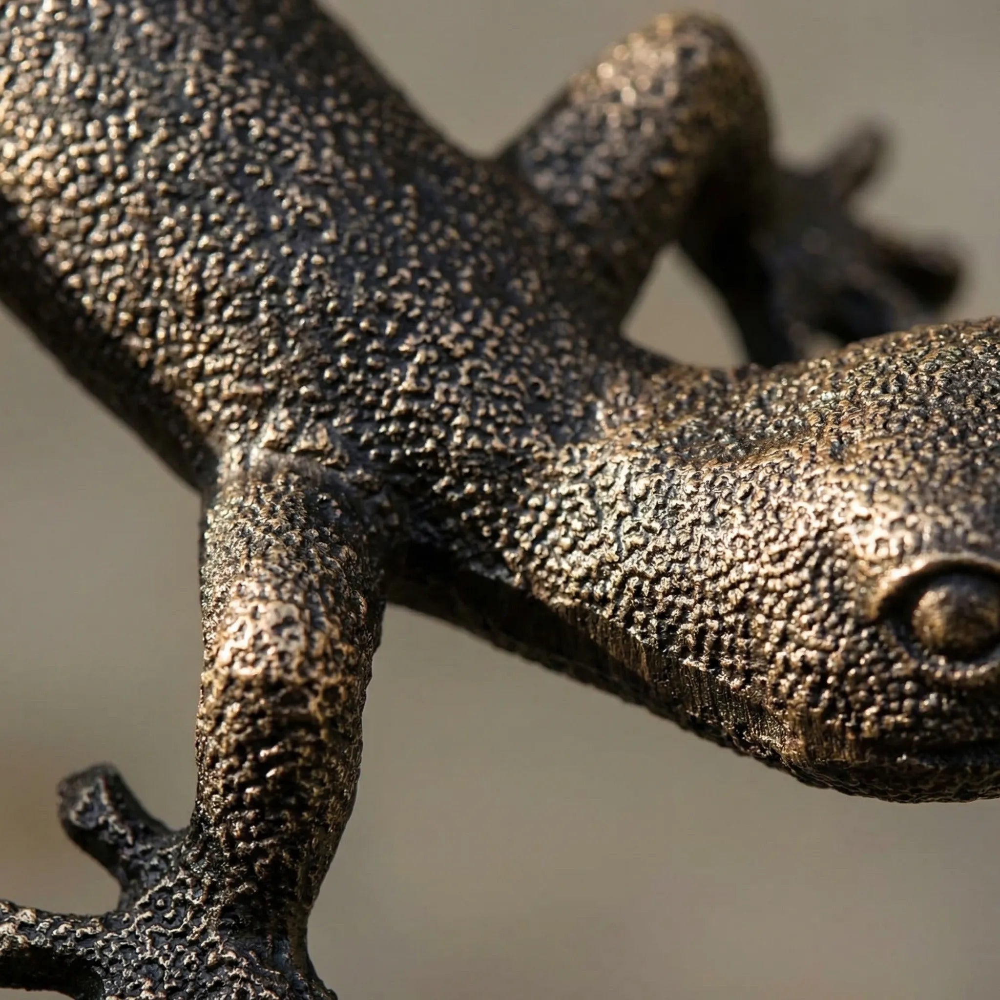 Nordspur | Geckori Hanging Gecko Garden Wall Ornament