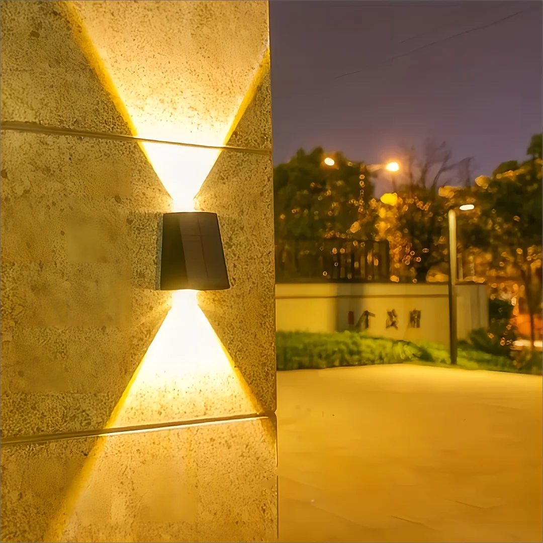 Nordspur | Glowesca Solar-Powered Outdoor Up-Down Wall Light