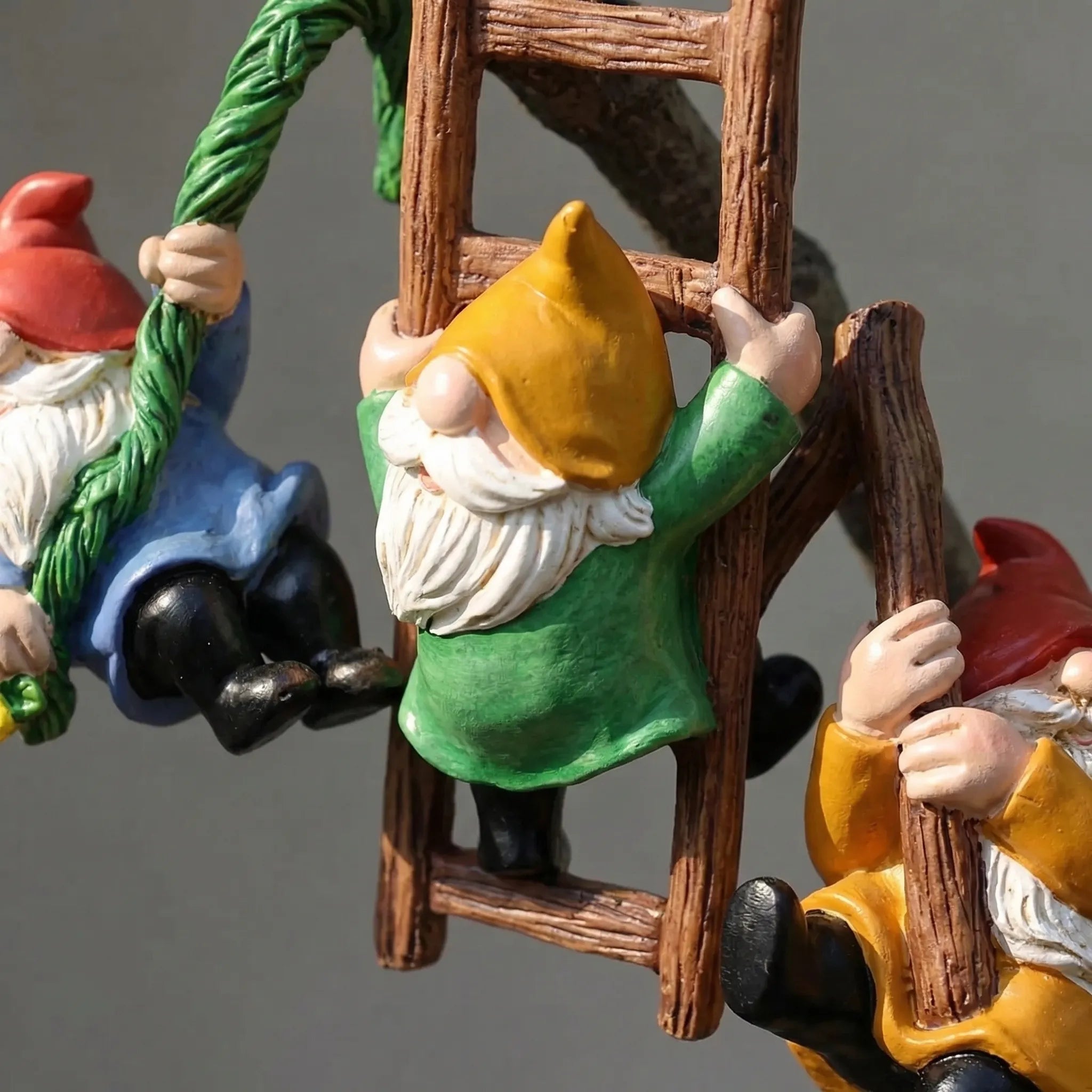 Nordspur | Gnombling Miniature Climbing Gnome Figurine Set