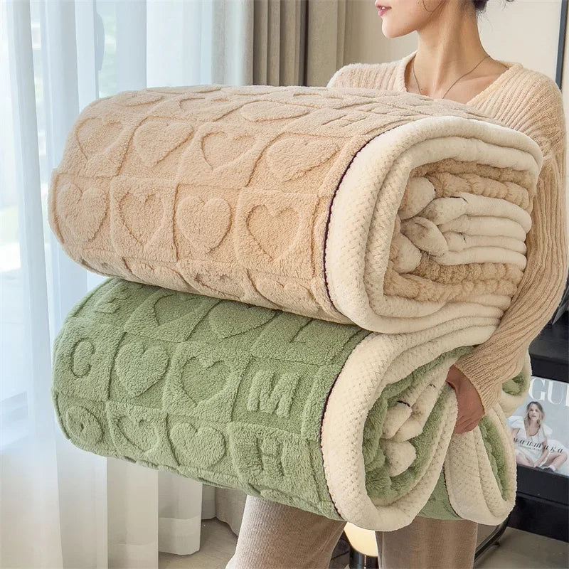 Nordspur | HeartHaven Plush Reversible Throw Blanket