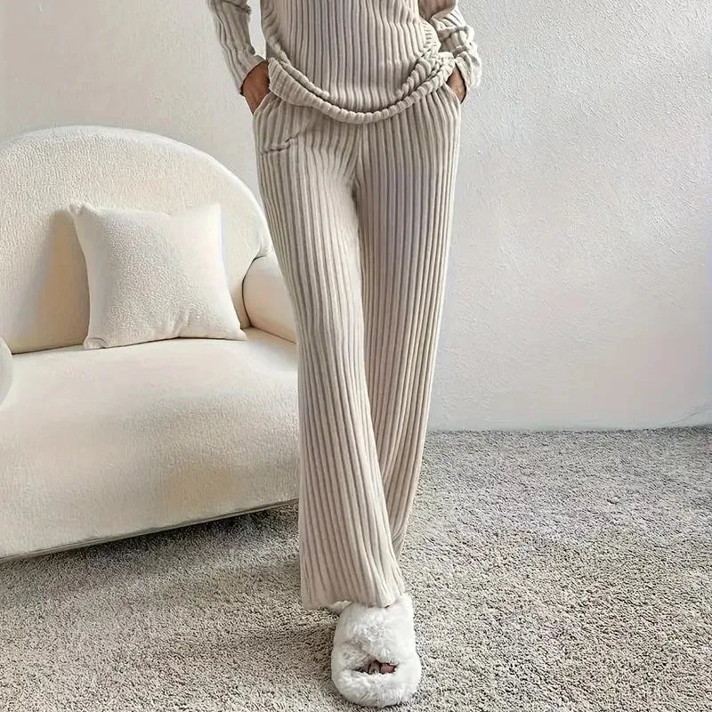 Nordspur | Lunavell Ribbed V Neck Lounge Set