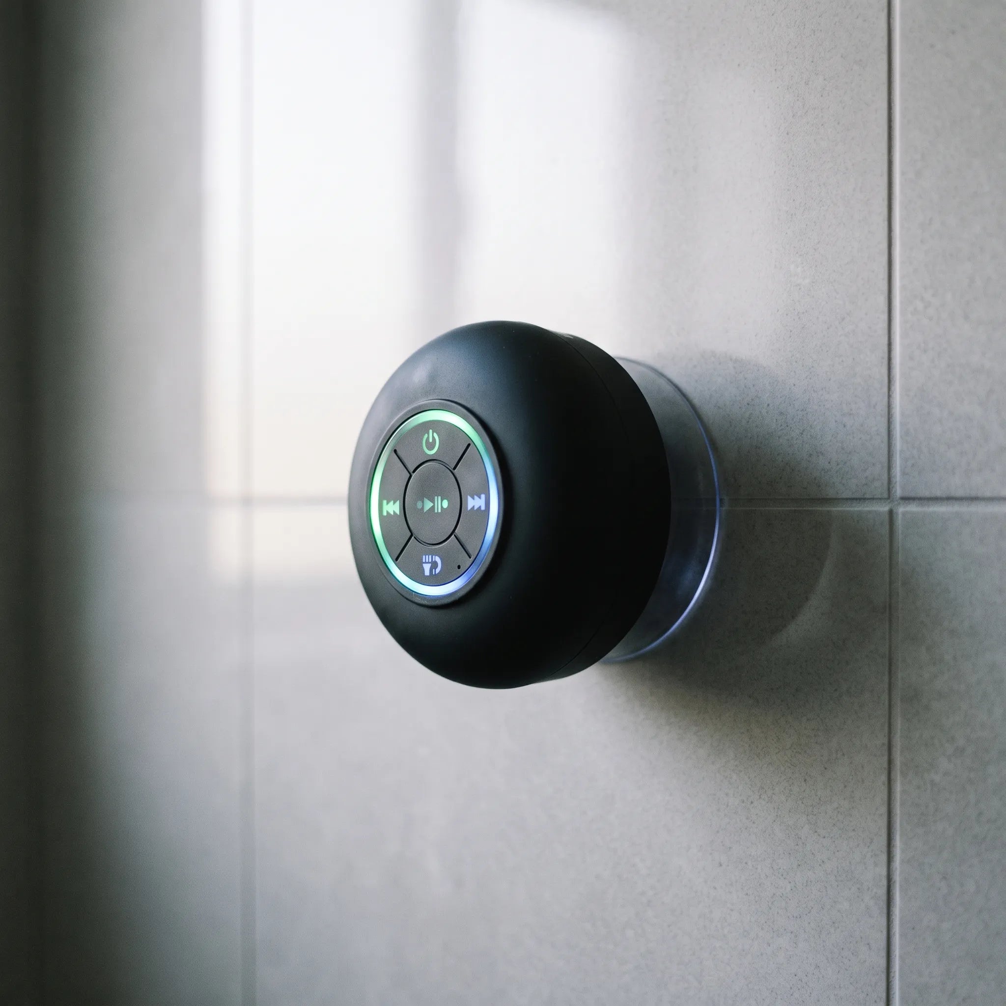 Nordspur | Luvian Compact Round Suction Cup Shower Speaker