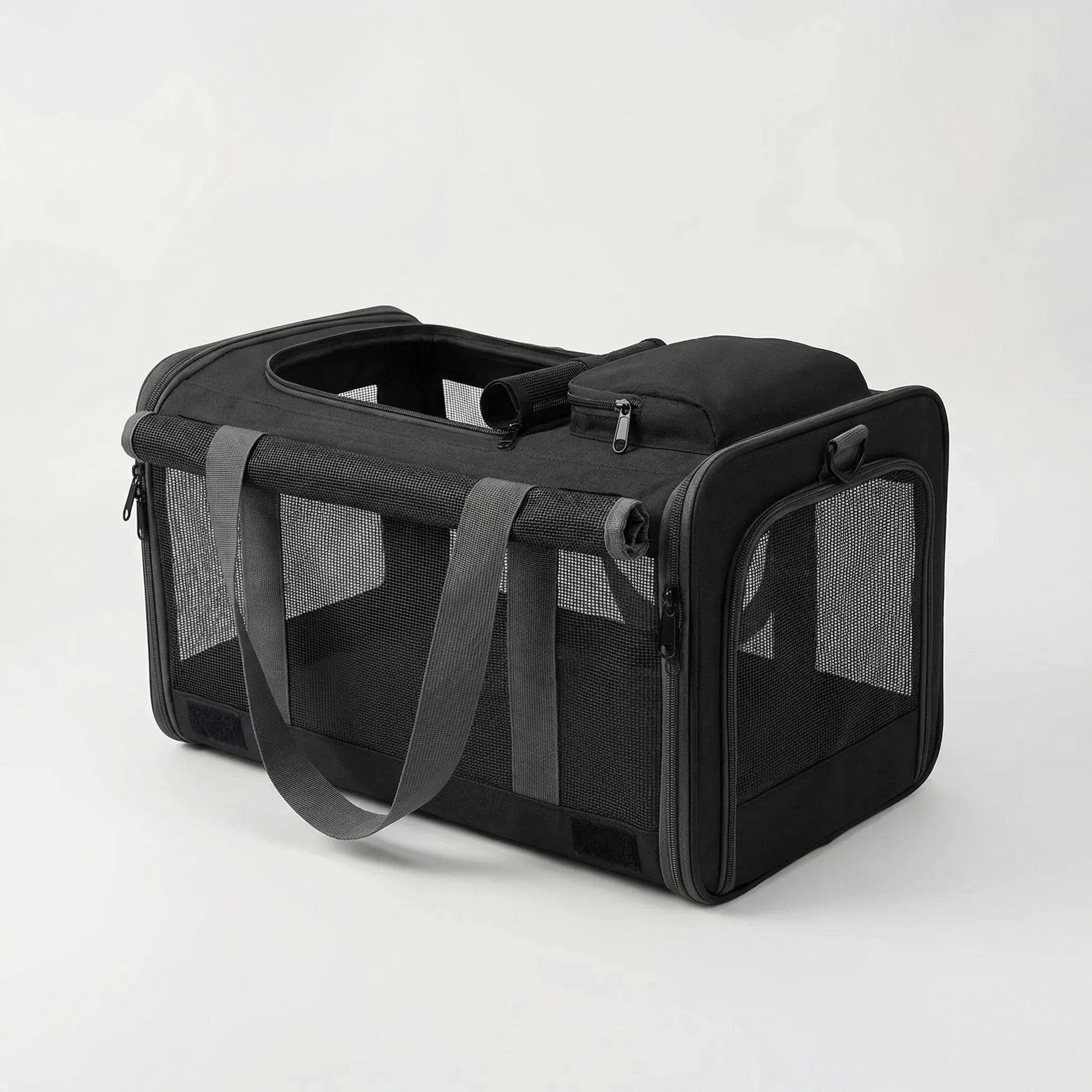 Nordspur | Mewport Soft-Sided Carrier For Medium And Large Cats