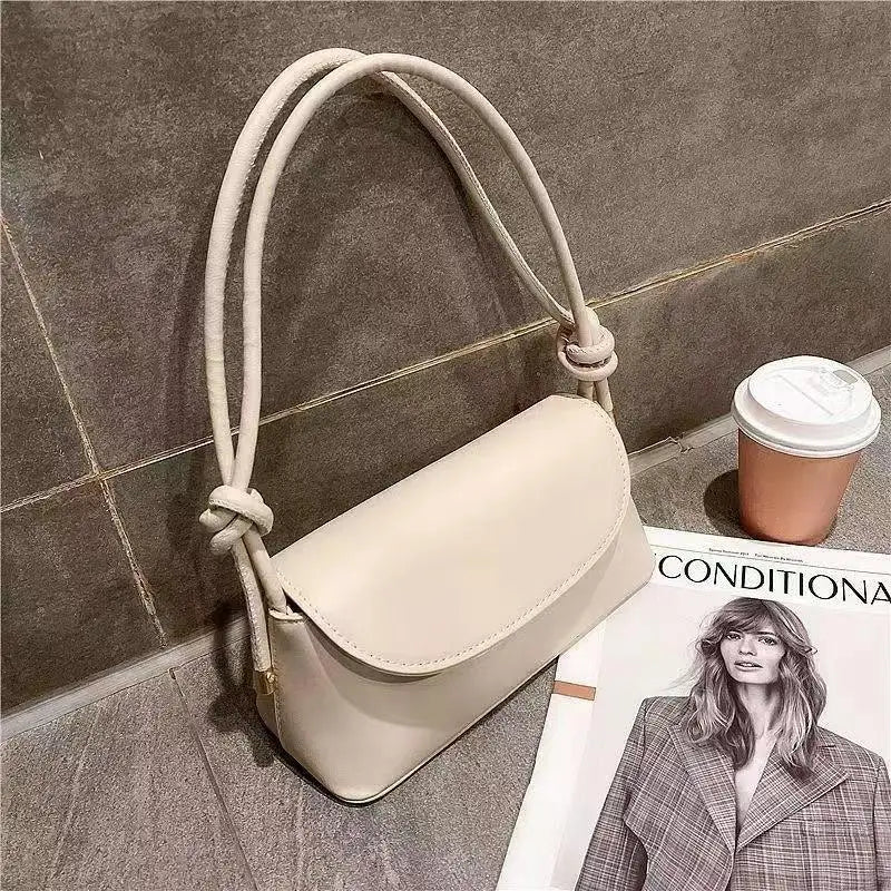 Nordspur | Pariselle Compact Square Flap-Closure Bag