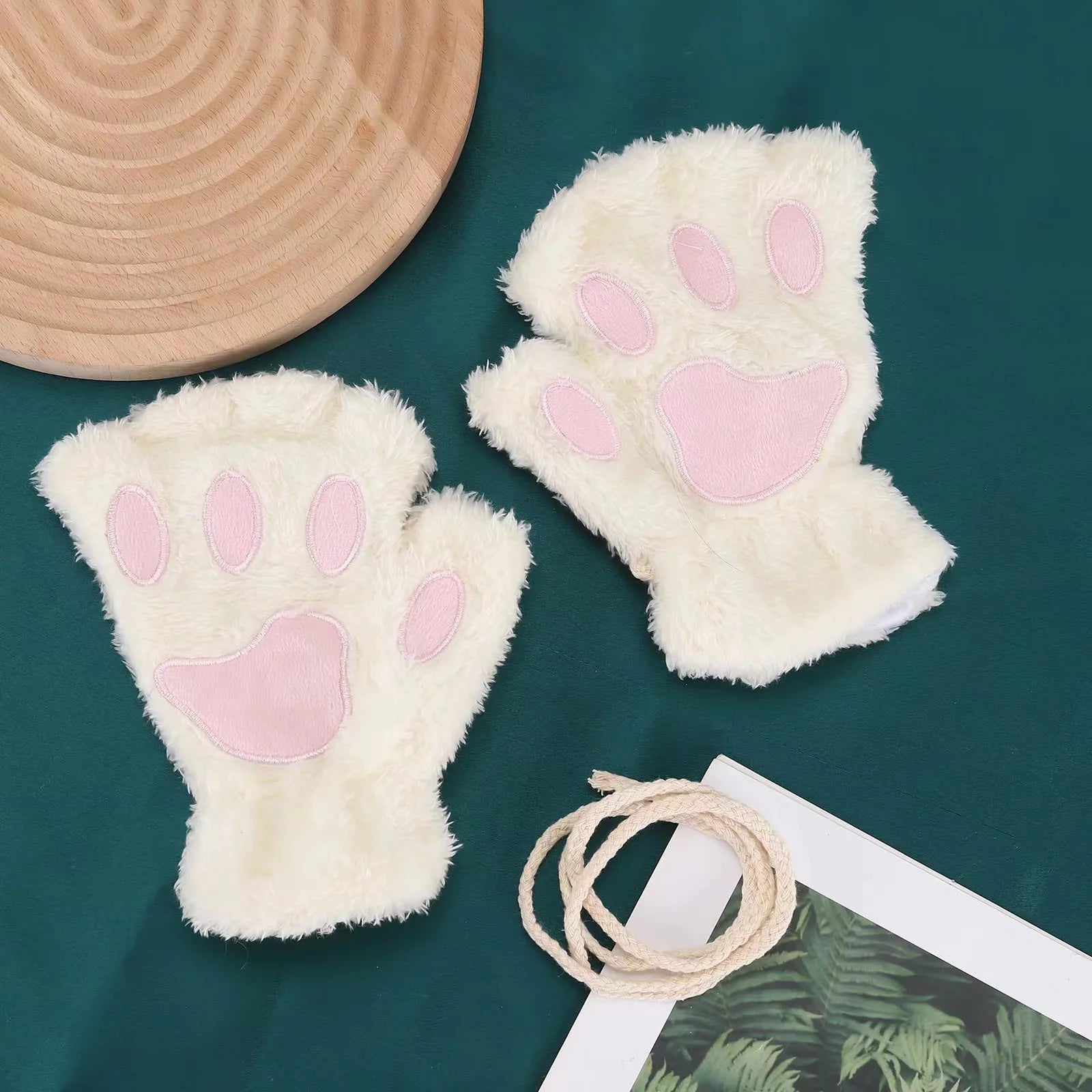 Nordspur | PawPals Fluffy Cat Paw Fingerless Gloves