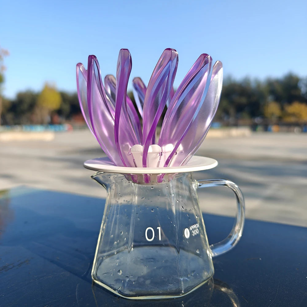 Nordspur | Petalix V-Shaped Petal Design Pour-Over Coffee Dripper