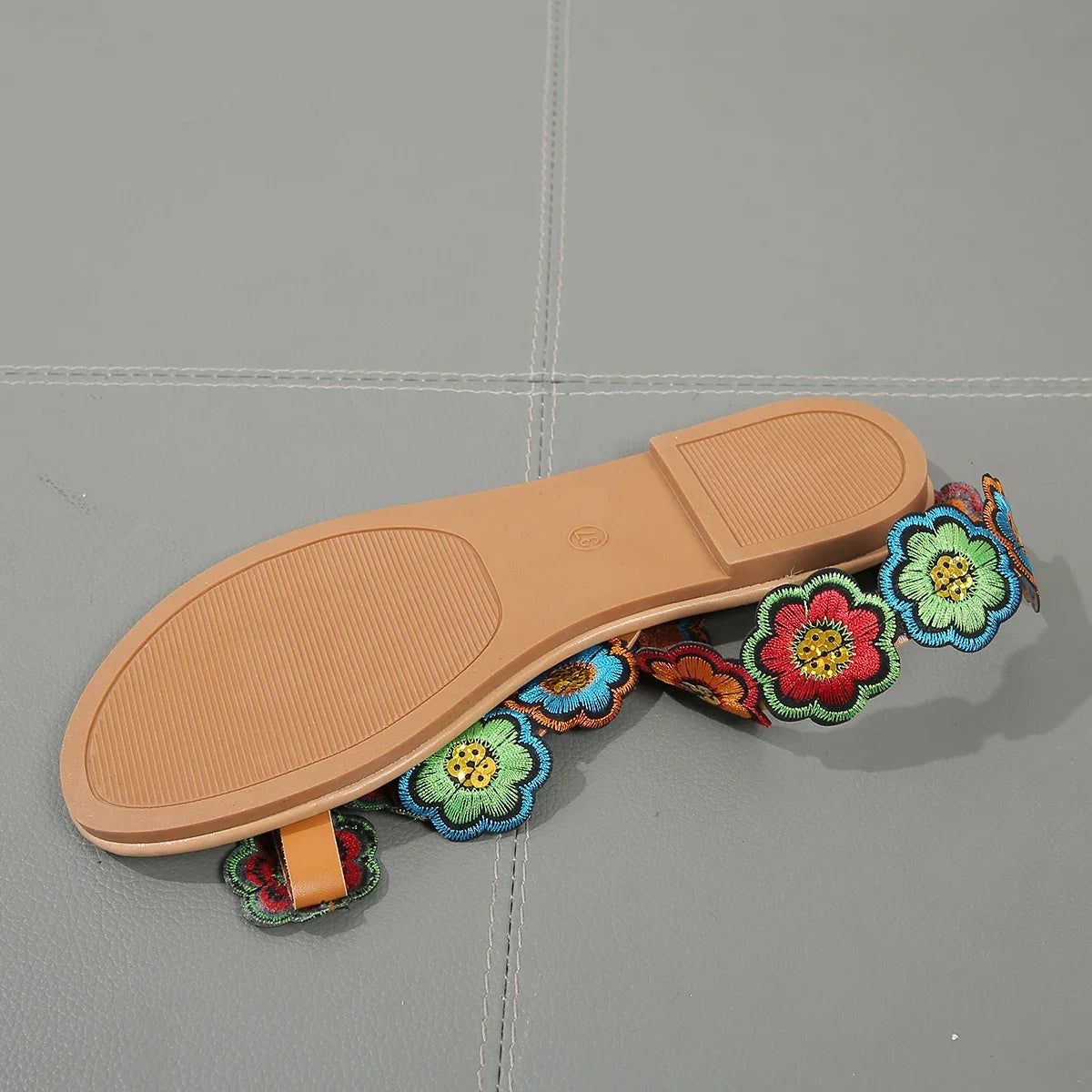 Nordspur | PlumeWalk Embroidered Strappy Flat Sandals