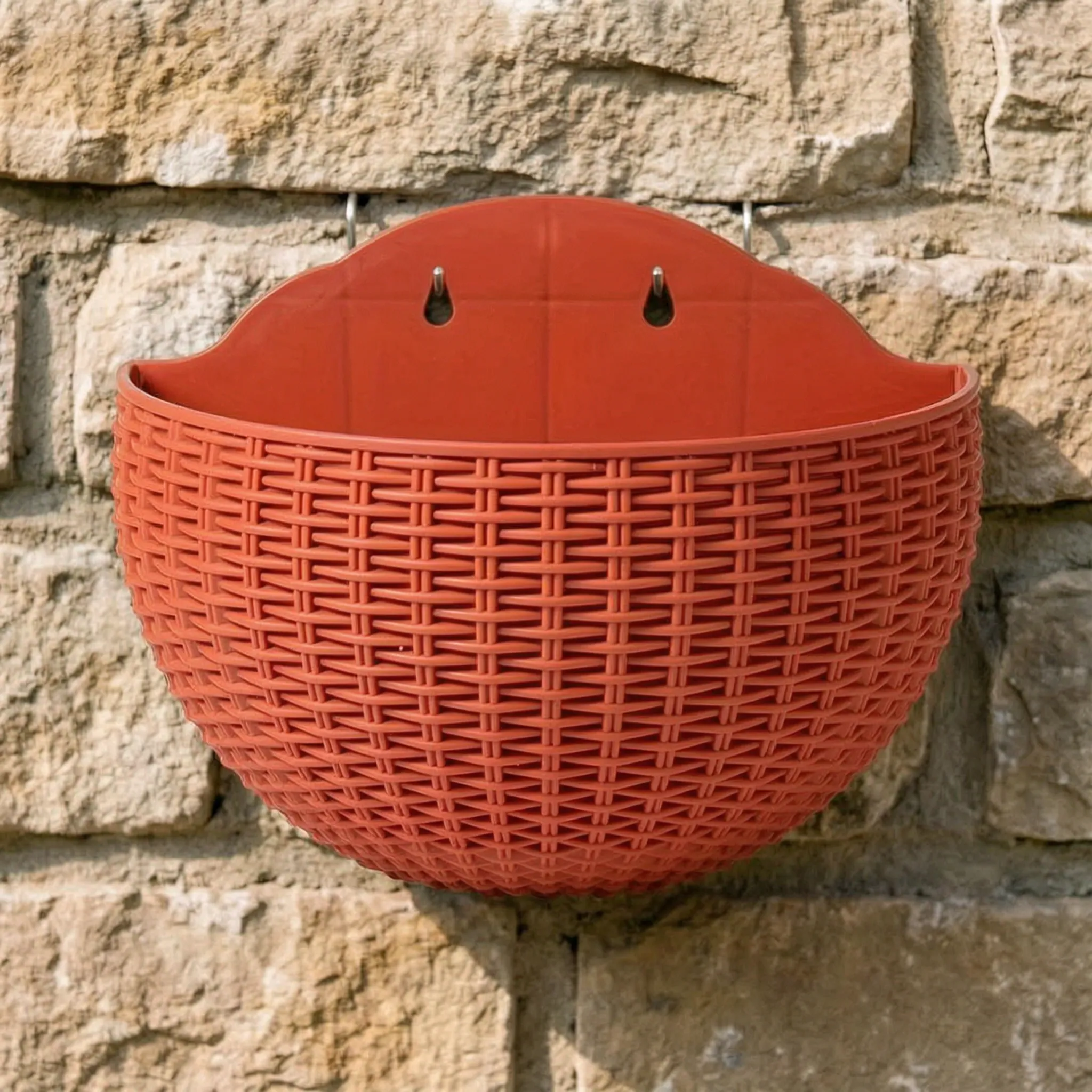 Nordspur | Rattabloom Half-Round Hanging Planter
