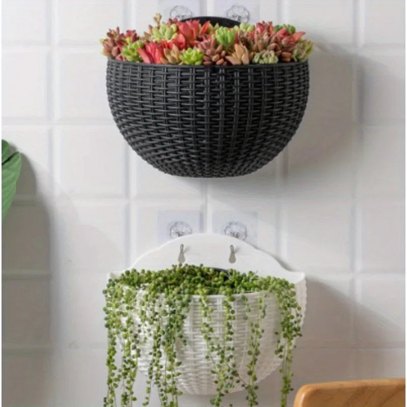 Nordspur | Rattabloom Half-Round Hanging Planter
