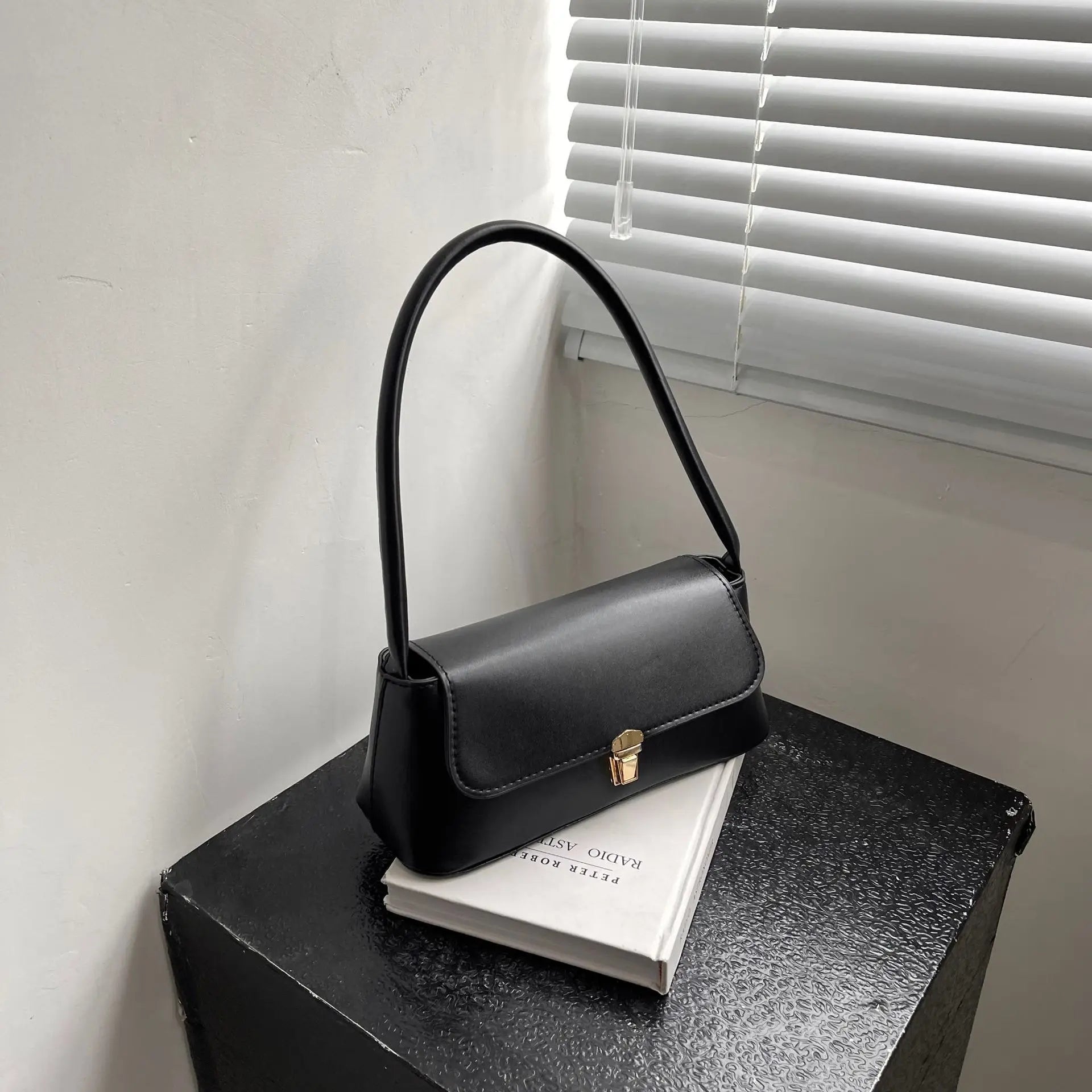 Nordspur | Retro Flap Shoulder Handbag