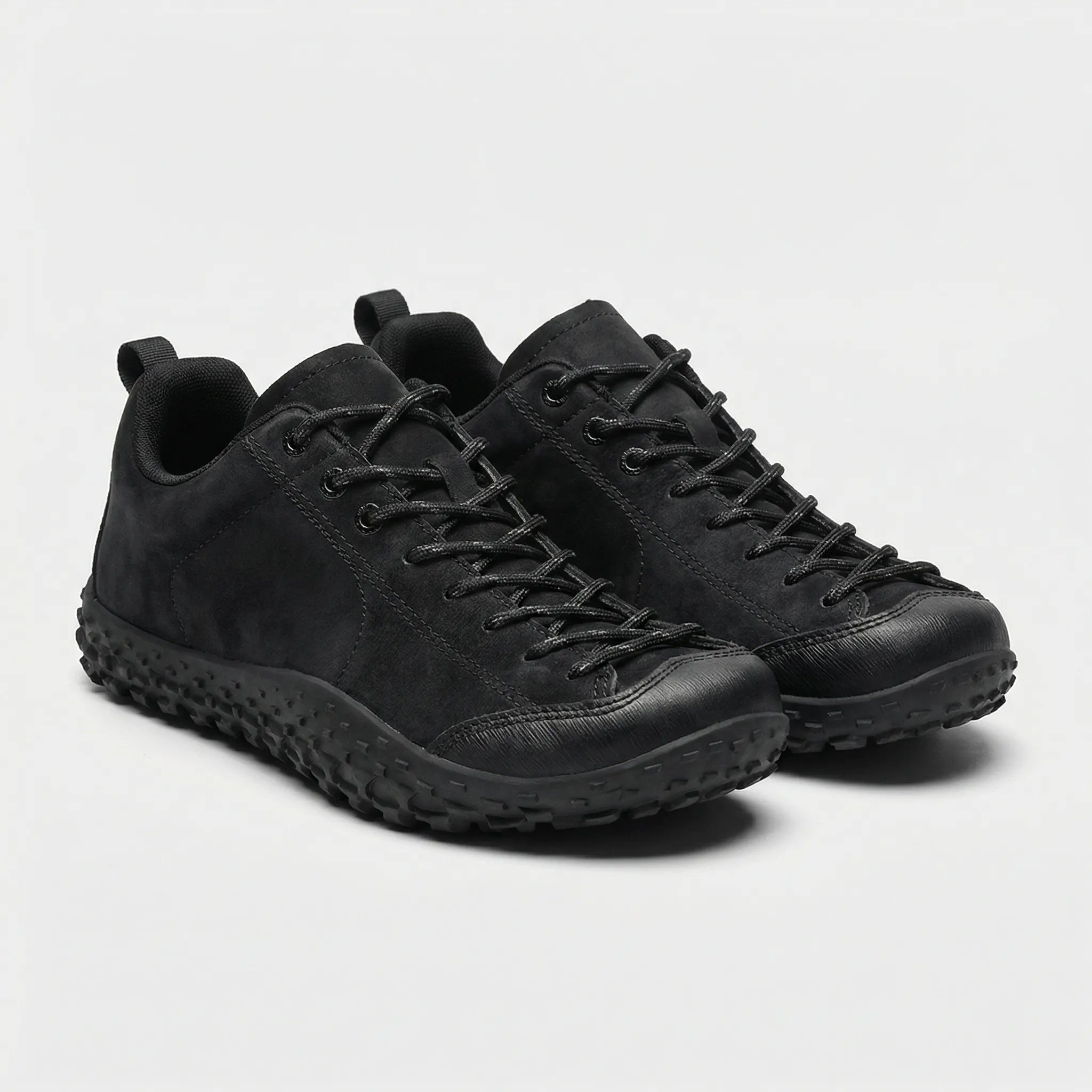 Nordspur | Roamford Wide-Fit Anti-Slip Hiking Trainer