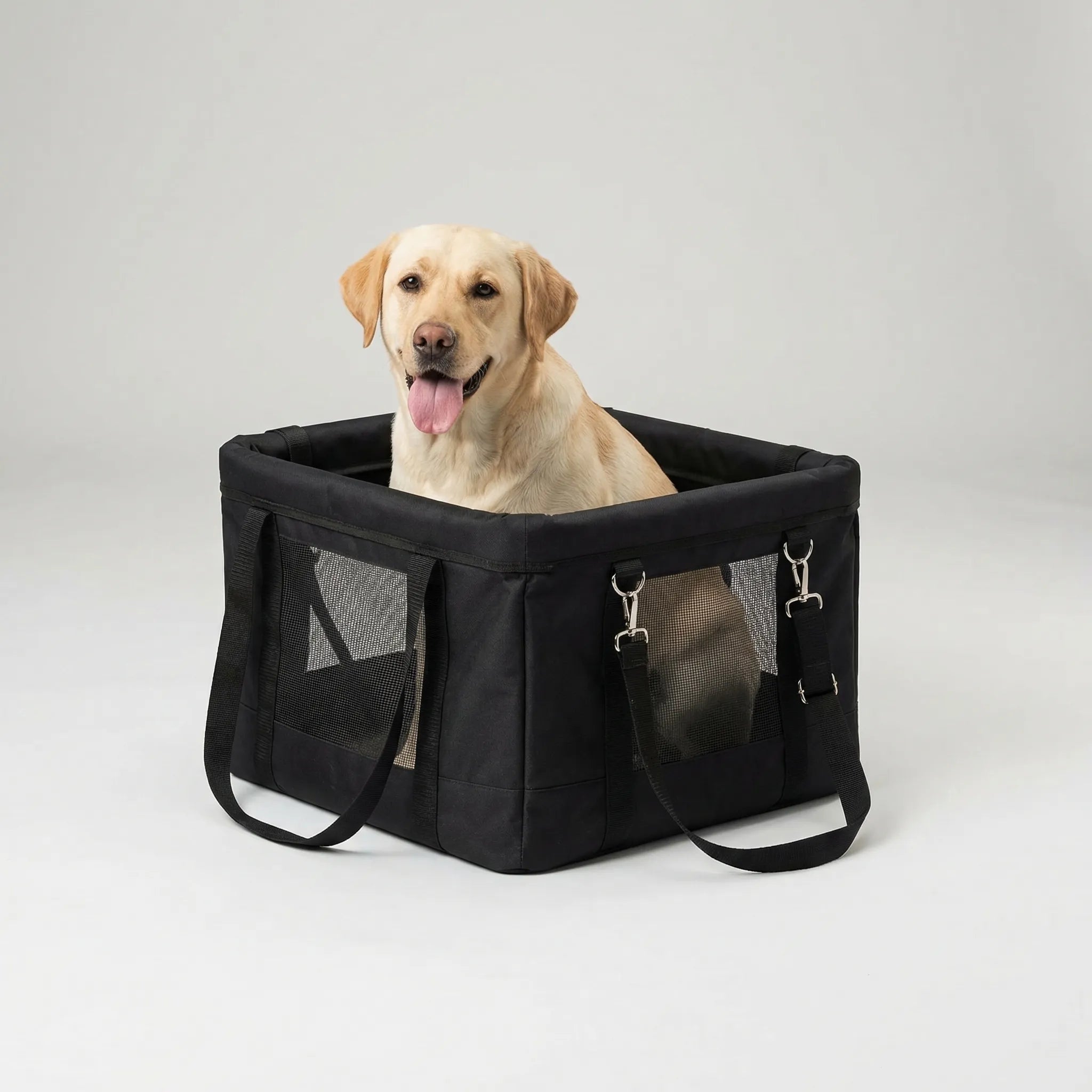 Nordspur | Roamhound Waterproof Mesh Car Pet Carrier
