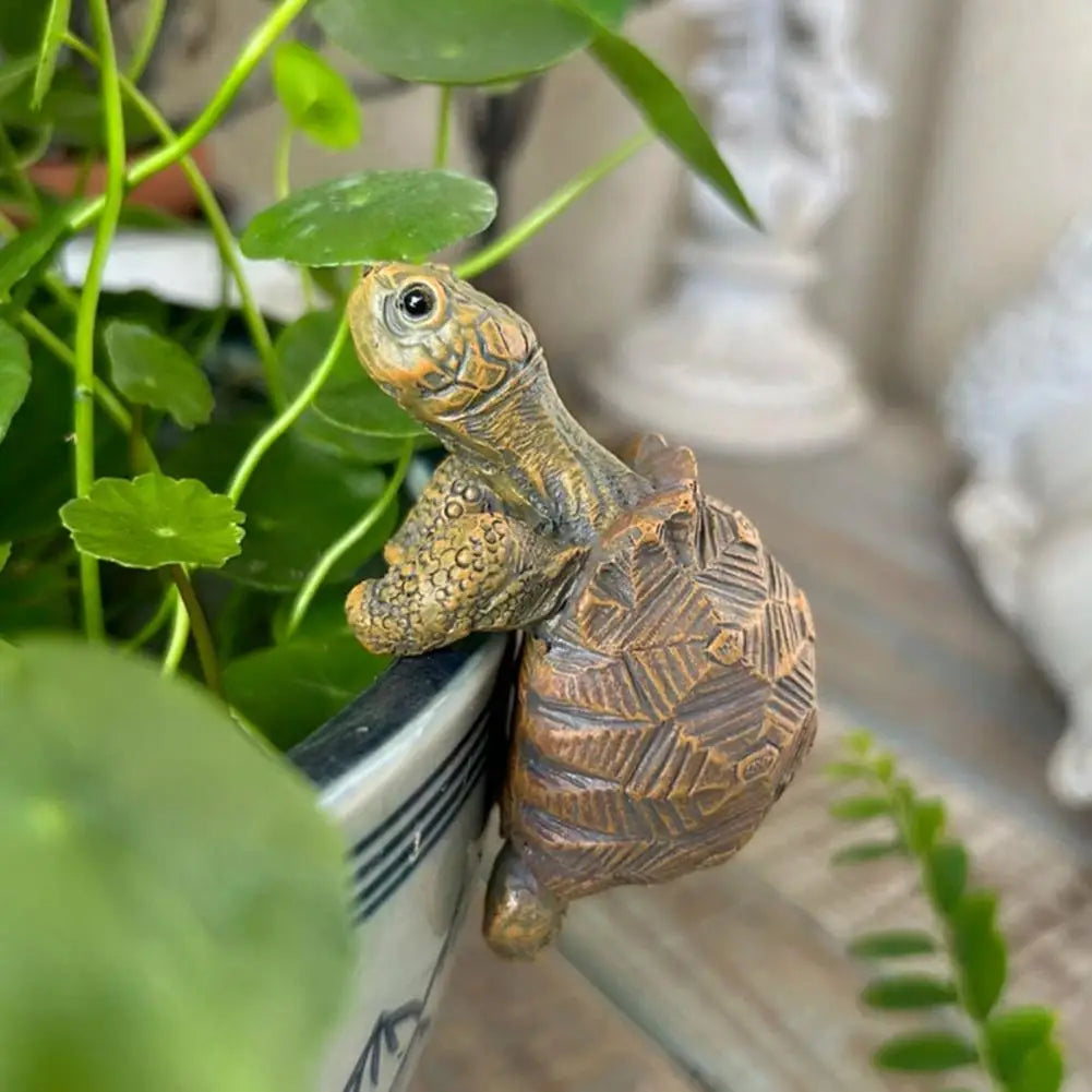 Nordspur | Shellgrip Miniature Pot-Hanging Tortoise Figurine