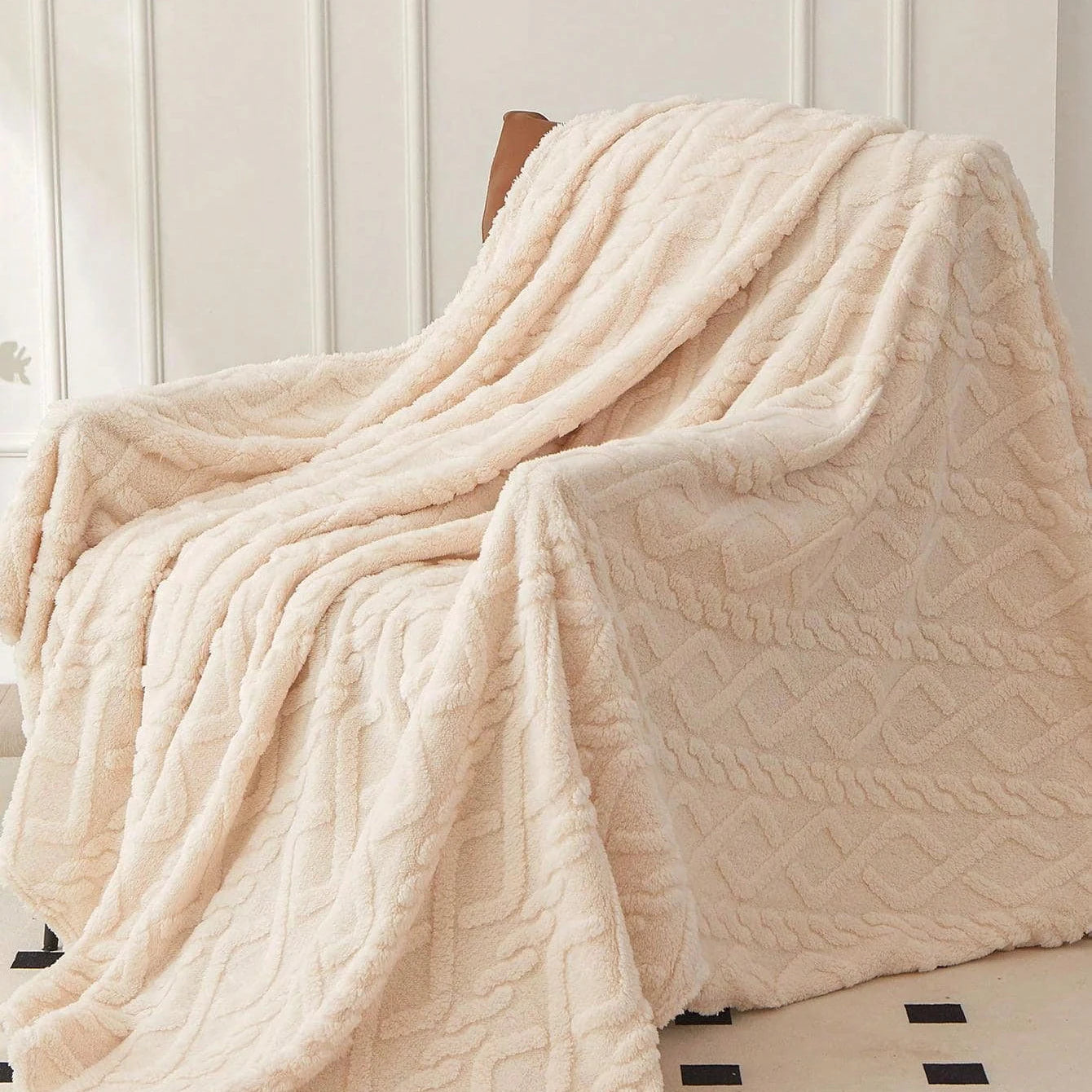 Nordspur | Single Layer Coral Fleece Throw