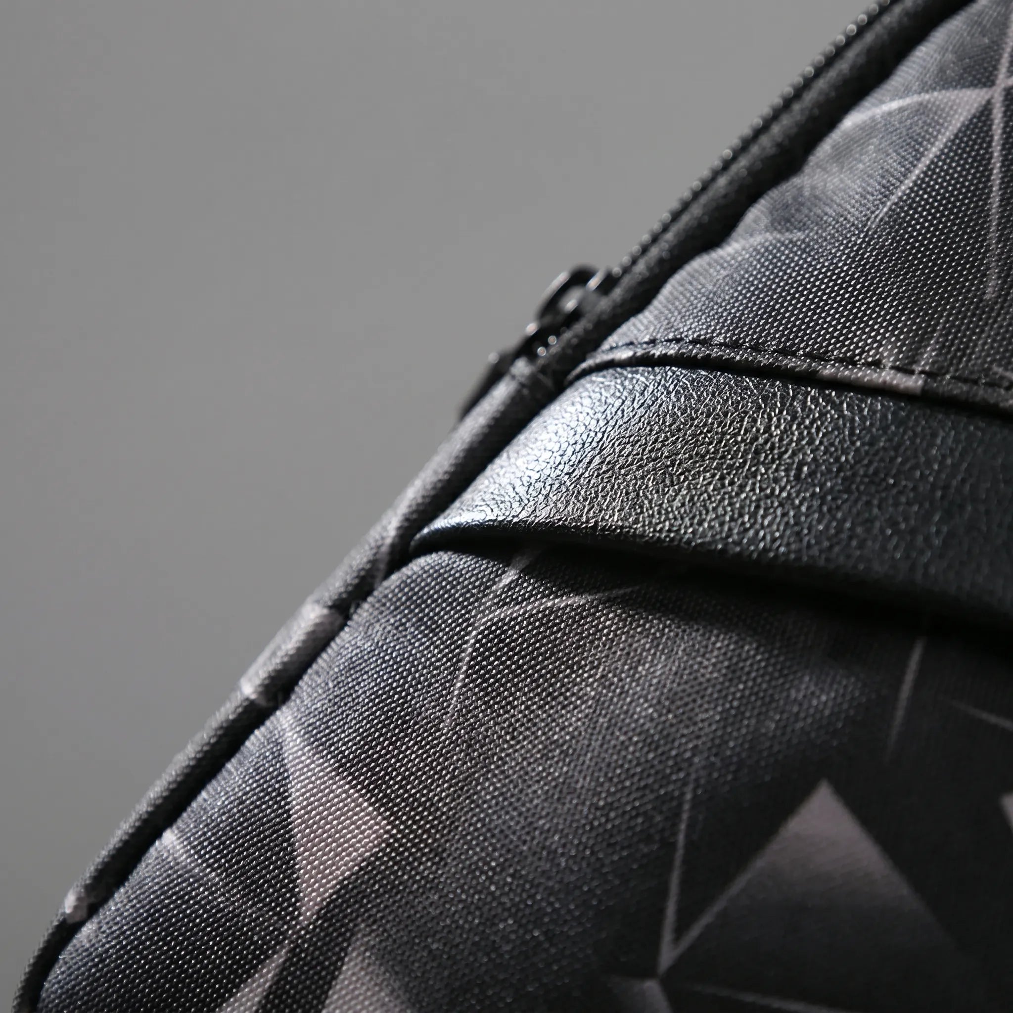Nordspur | Slantrix Geometric Print Crossbody Chest Bag