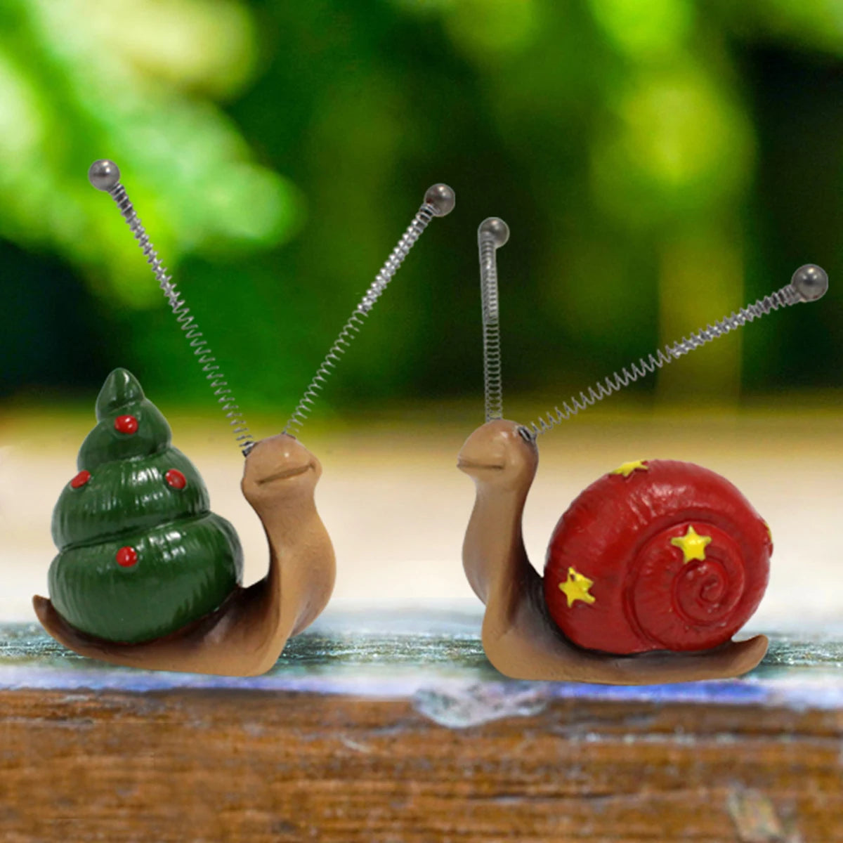 Nordspur | Snailique Miniature Hand-Painted Snail Figurine Set