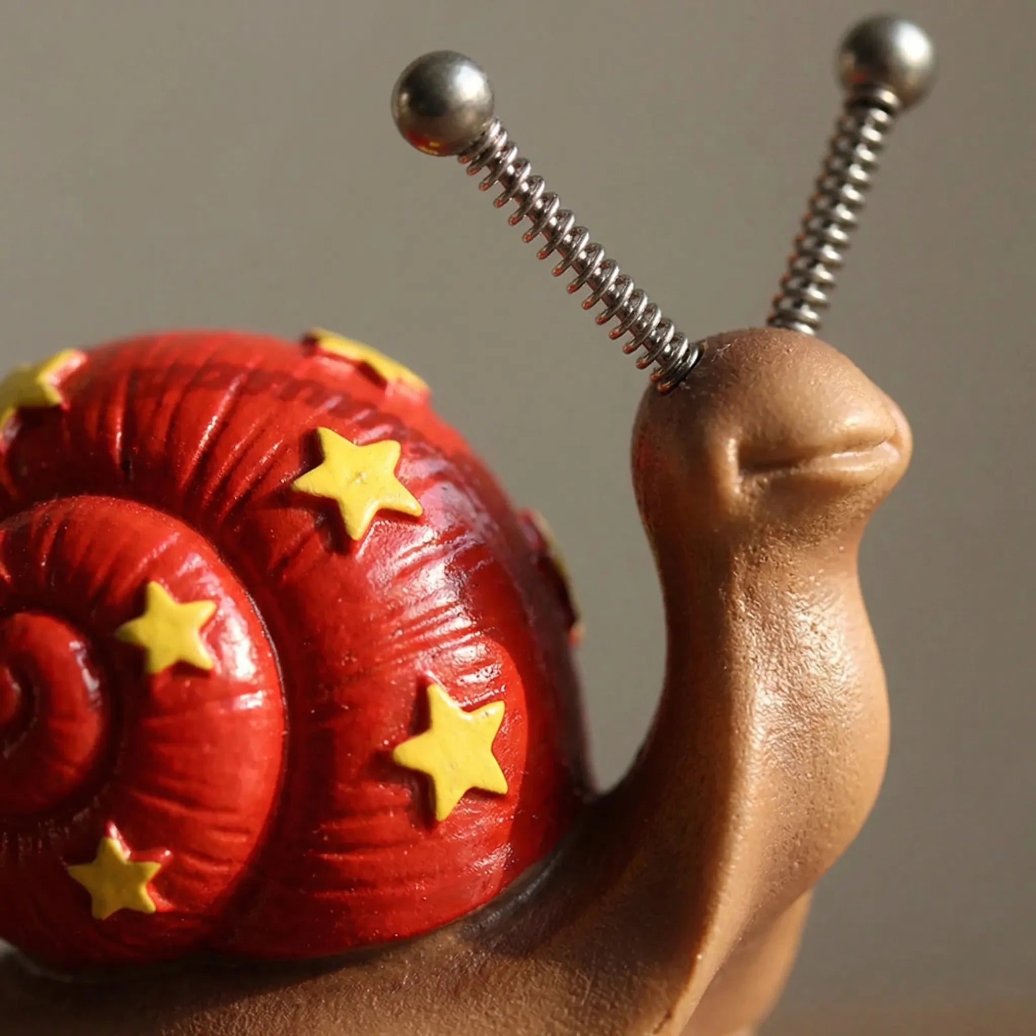 Nordspur | Snailique Miniature Hand-Painted Snail Figurine Set