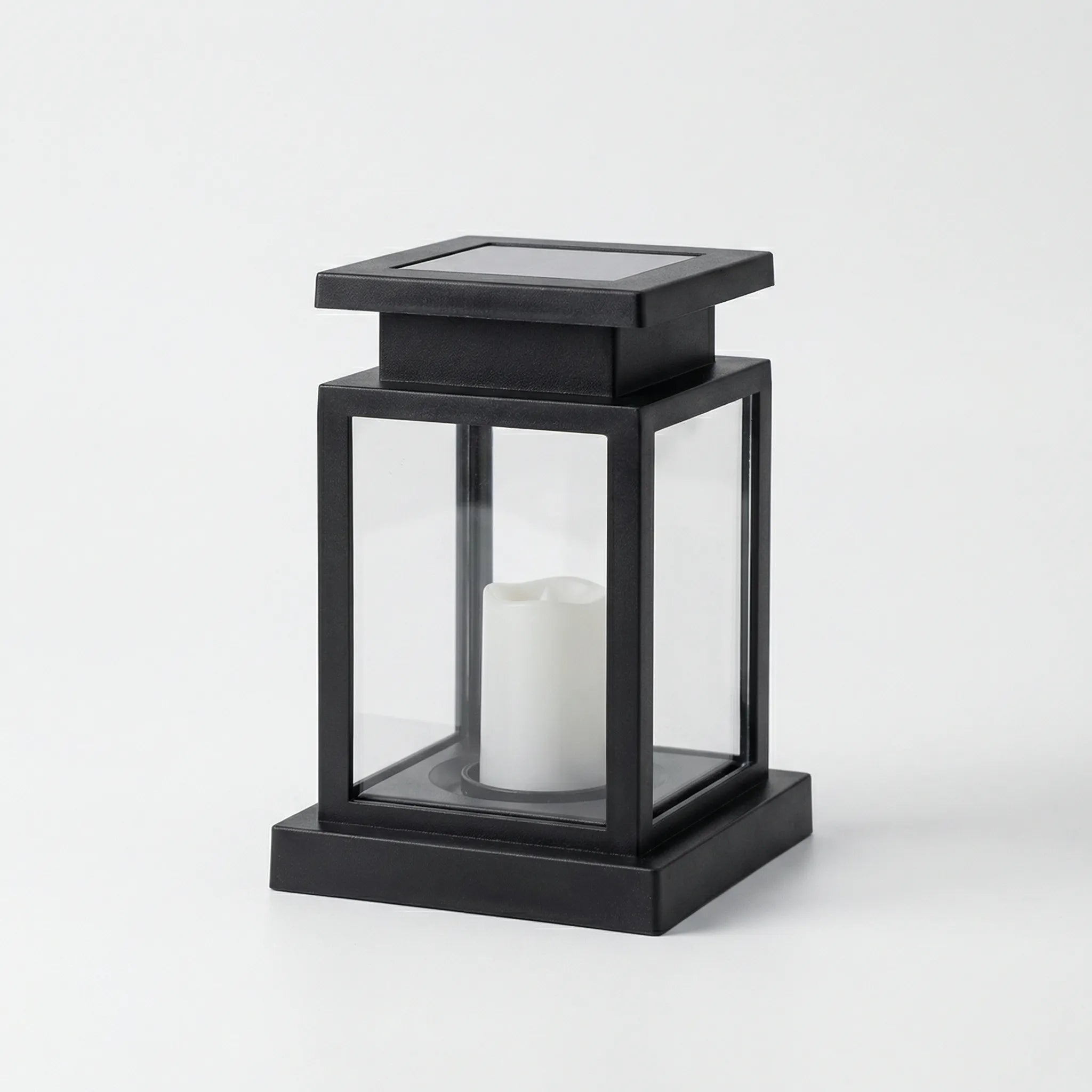 Nordspur | Solantique Solar-Powered Decorative Garden Lantern