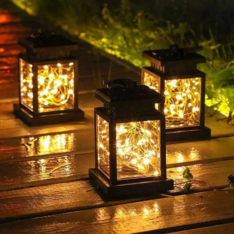Nordspur | Solantique Solar-Powered Decorative Garden Lantern