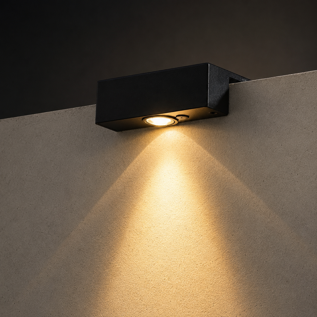 Nordspur | Solar Powered Outdoor Light